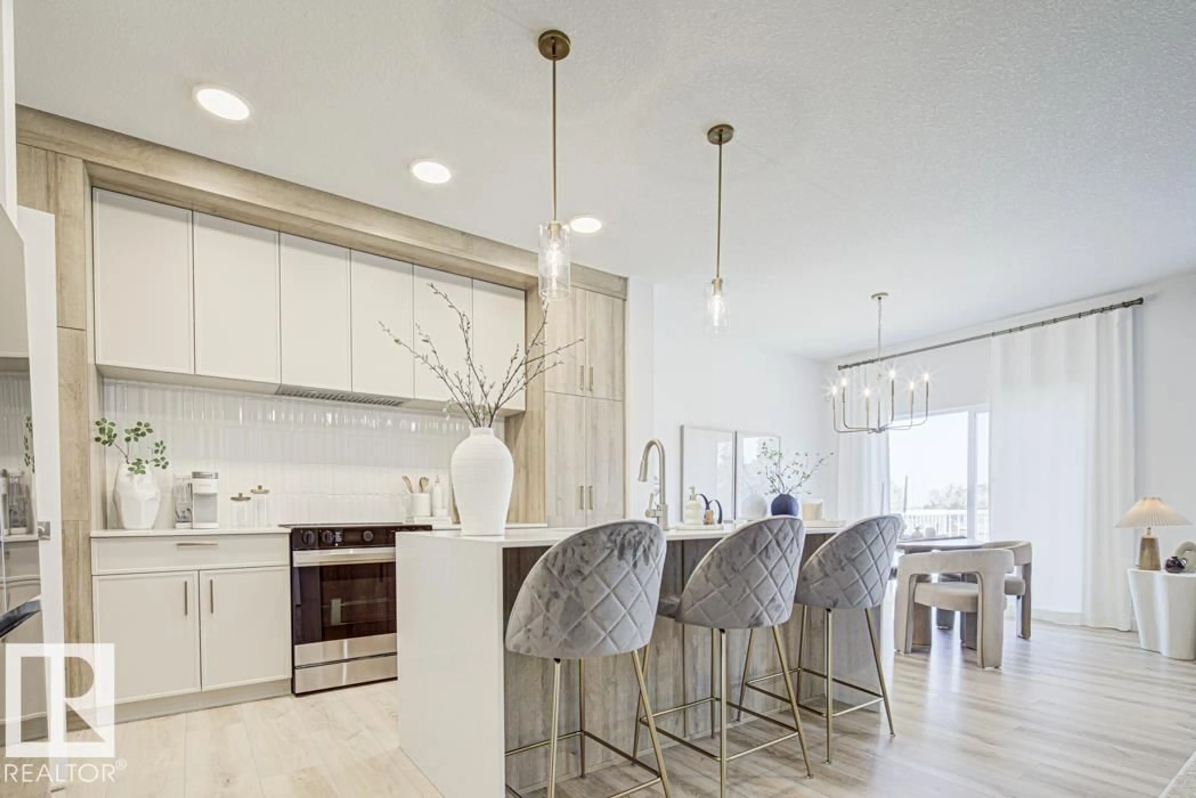 Contemporary kitchen, ceramic/tile floor for 20743 40 AV, Edmonton Alberta T6M3G1