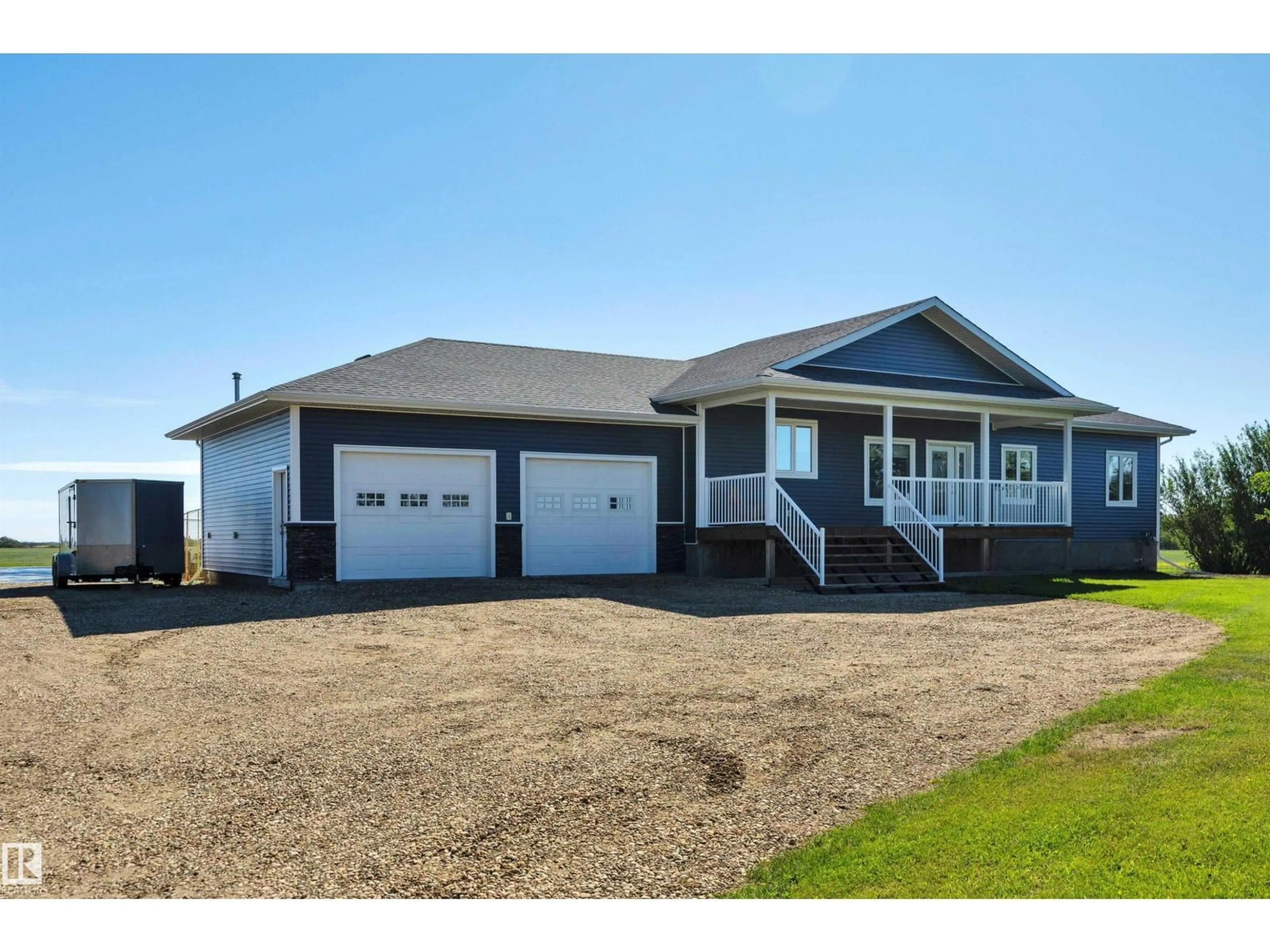 Home with vinyl exterior material, unknown for 48315 HIGHWAY 834, Rural Camrose County Alberta T0B2M2