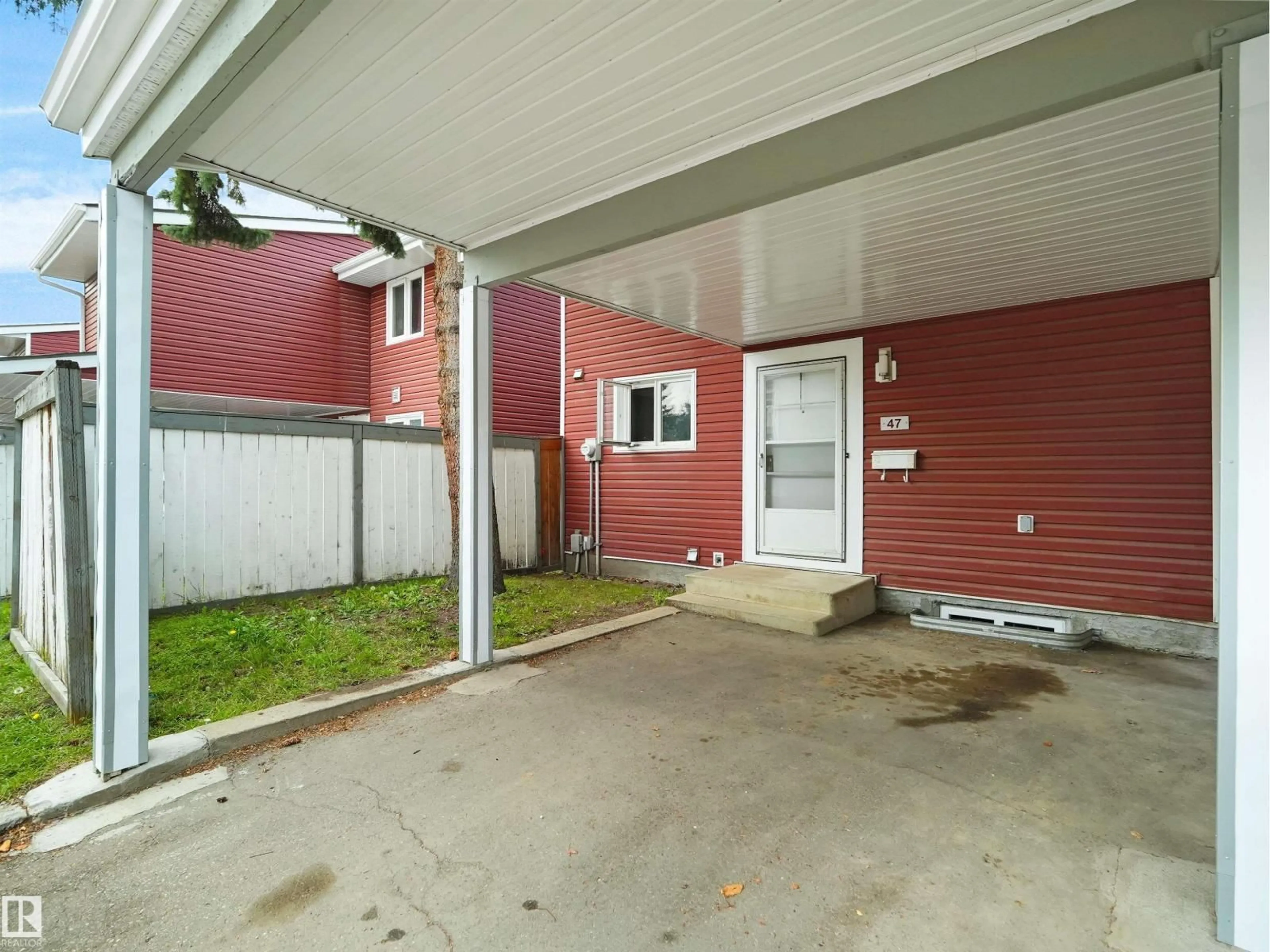Patio, street for #47 - 1904 48 ST, Edmonton Alberta T6L5H3