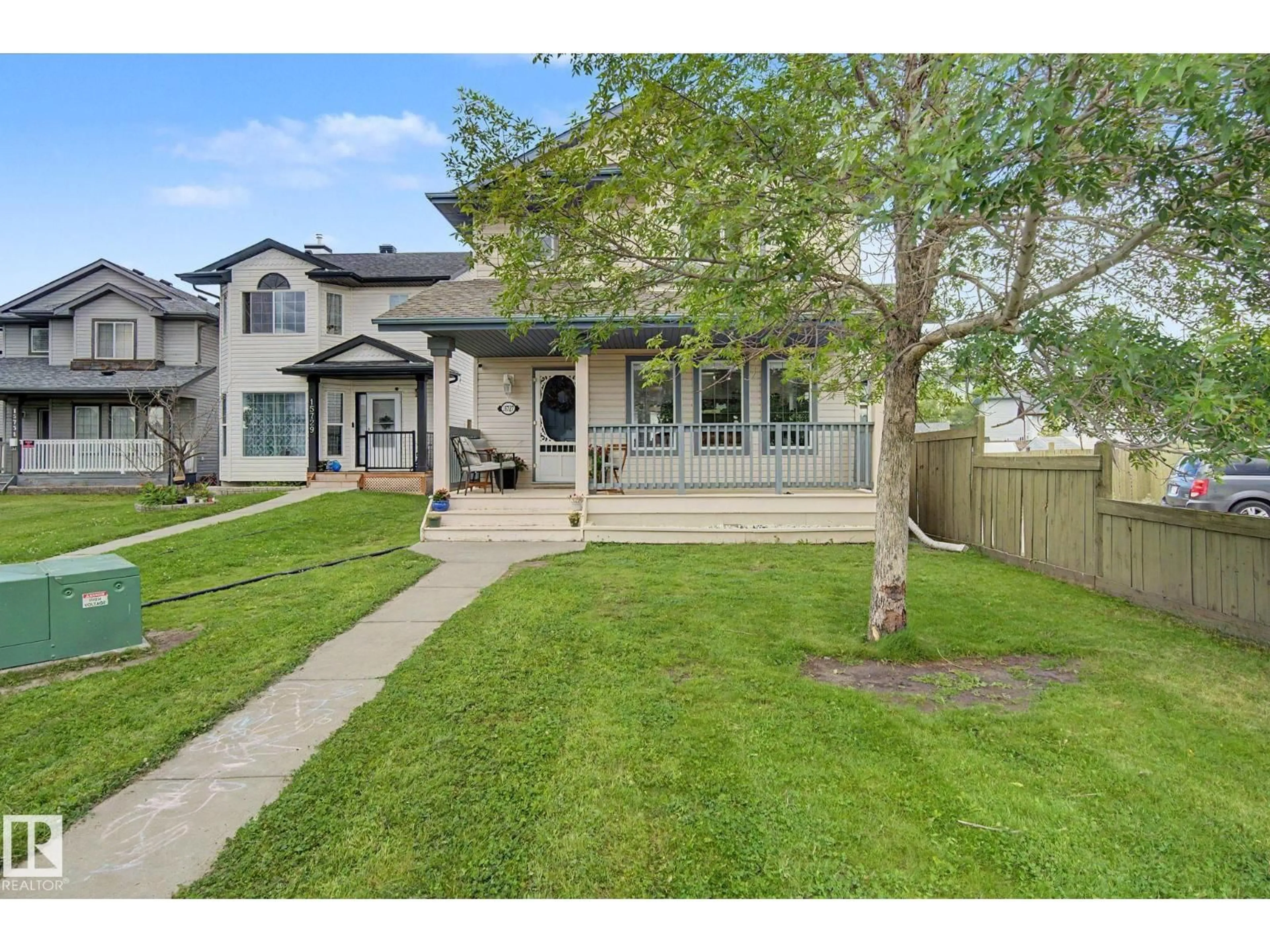 A pic from outside/outdoor area/front of a property/back of a property/a pic from drone, street for NW - 15727 141 ST, Edmonton Alberta T6V1T4