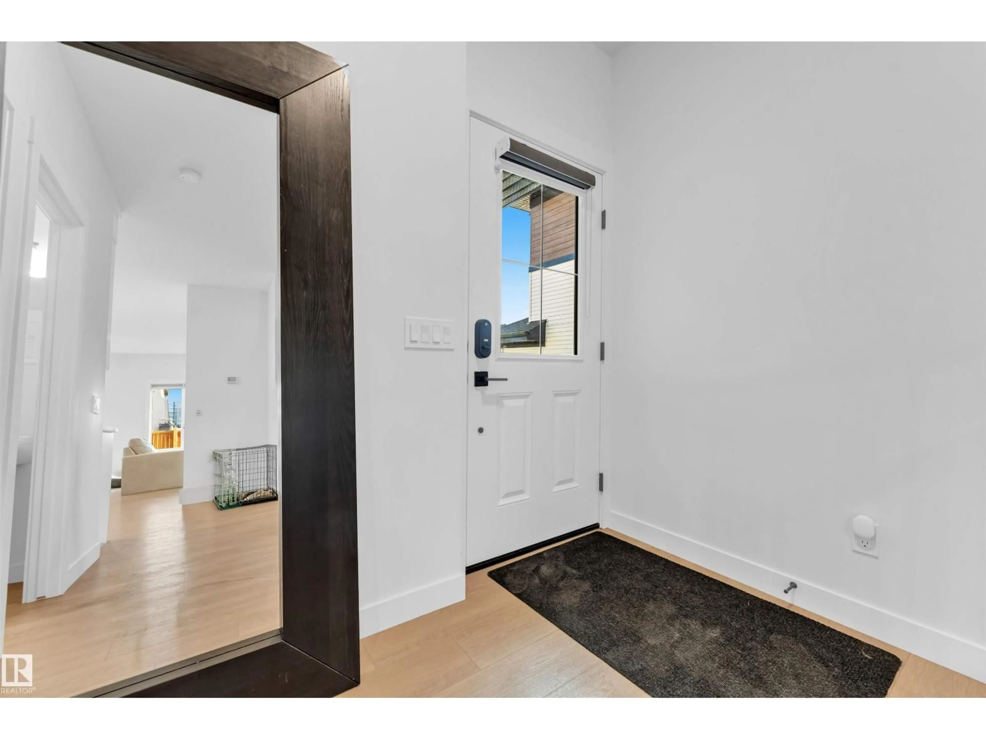 Indoor entryway for 3236 CHERNOWSKI WY, Edmonton Alberta T6W5H2