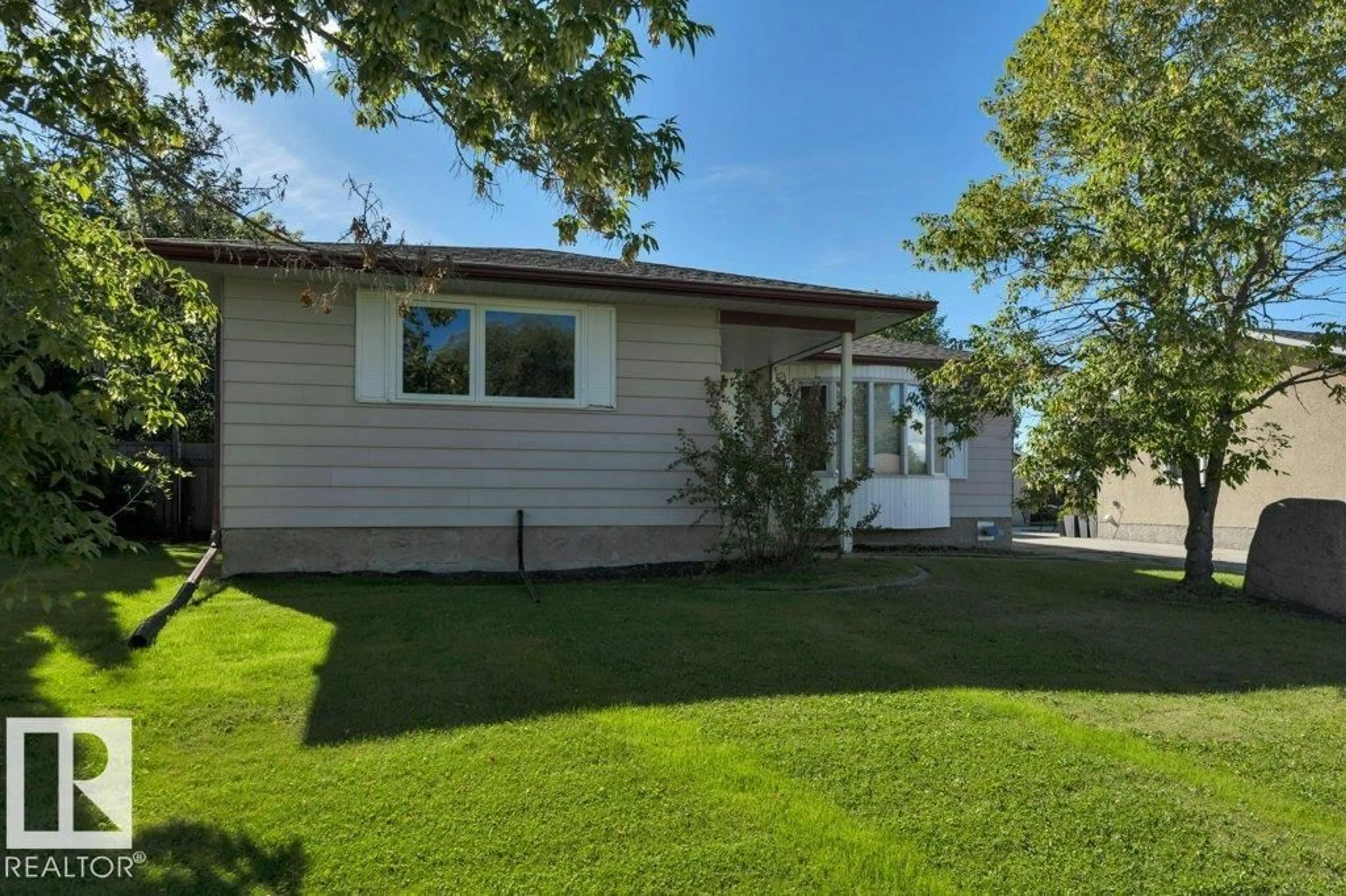 Unknown for 3506 44 ST, Leduc Alberta T9E6B1