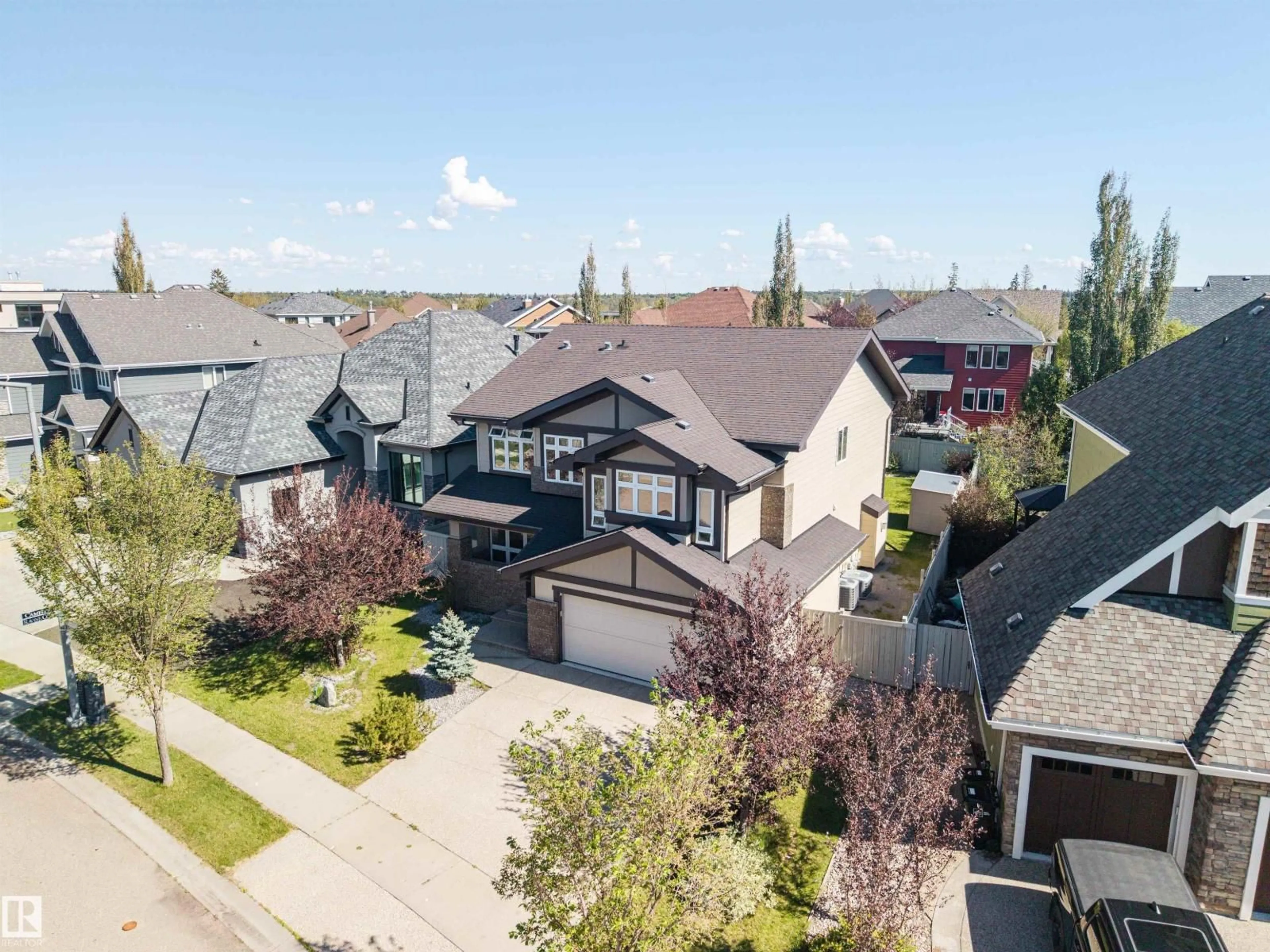 A pic from outside/outdoor area/front of a property/back of a property/a pic from drone, street for 2043 CAMERON RAVINE WAY, Edmonton Alberta T6M0L2