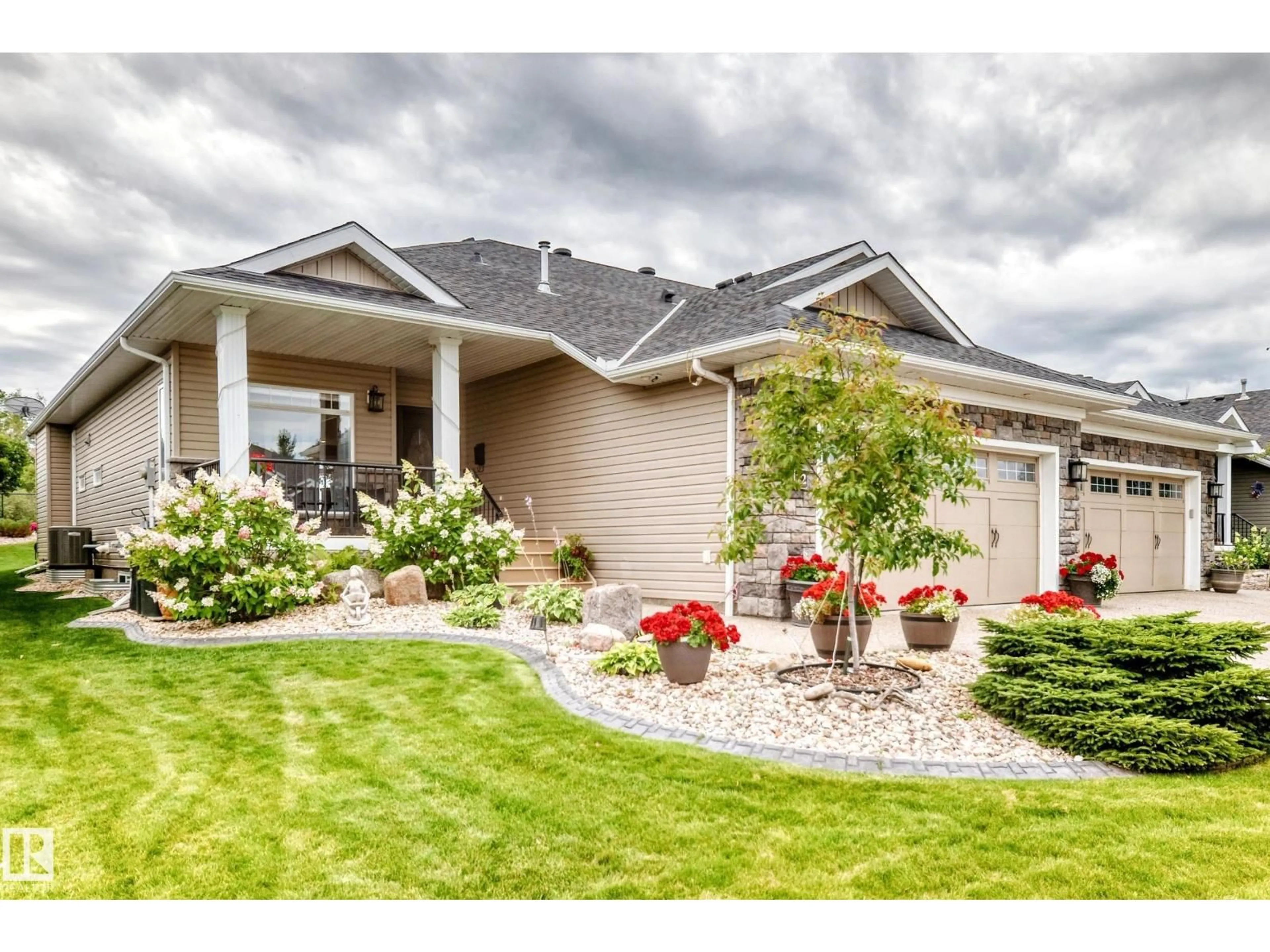 Home with vinyl exterior material, street for 12 FAIRWAY PT, Spruce Grove Alberta T7X4B6