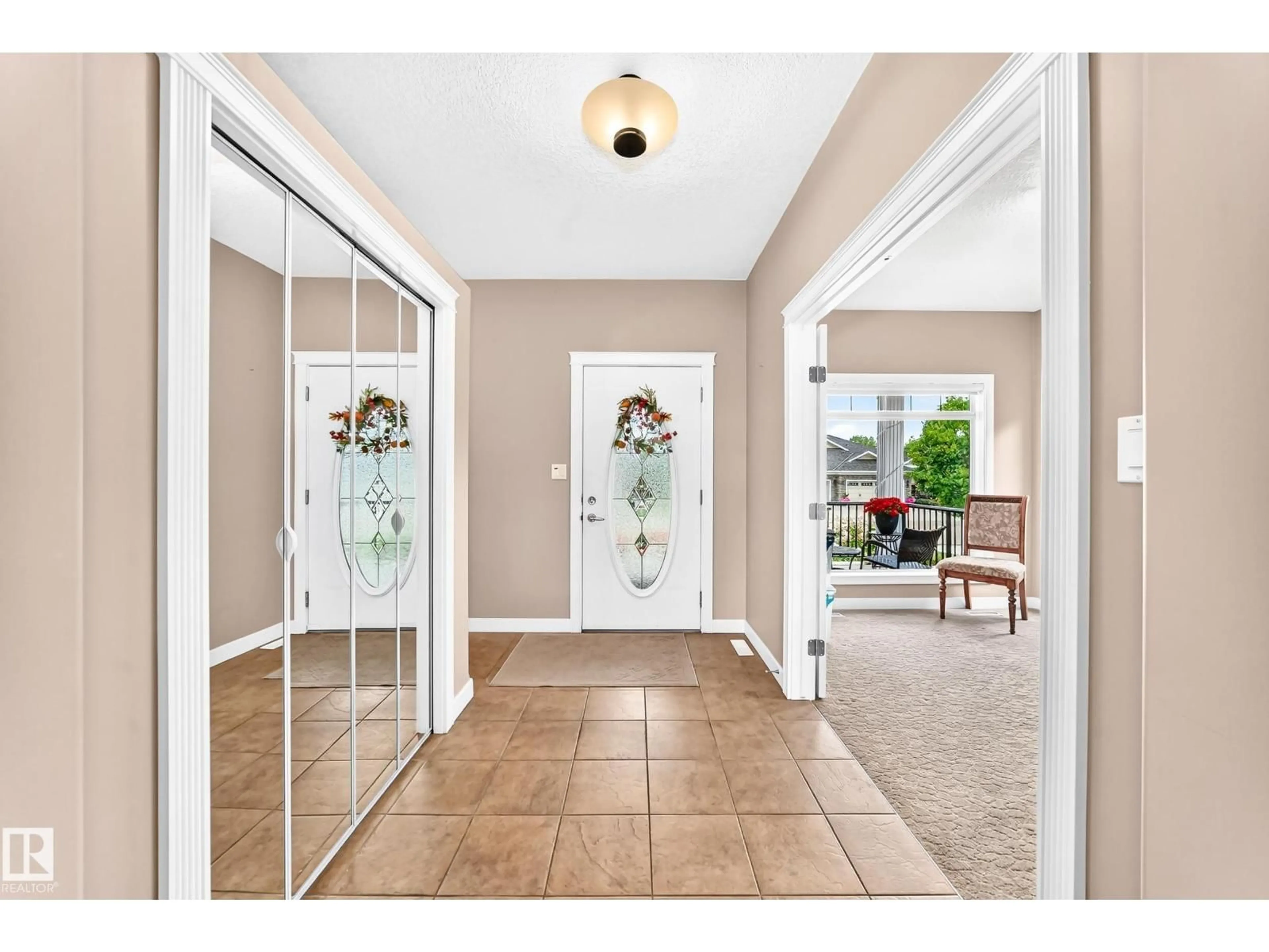 Indoor entryway for 12 FAIRWAY PT, Spruce Grove Alberta T7X4B6
