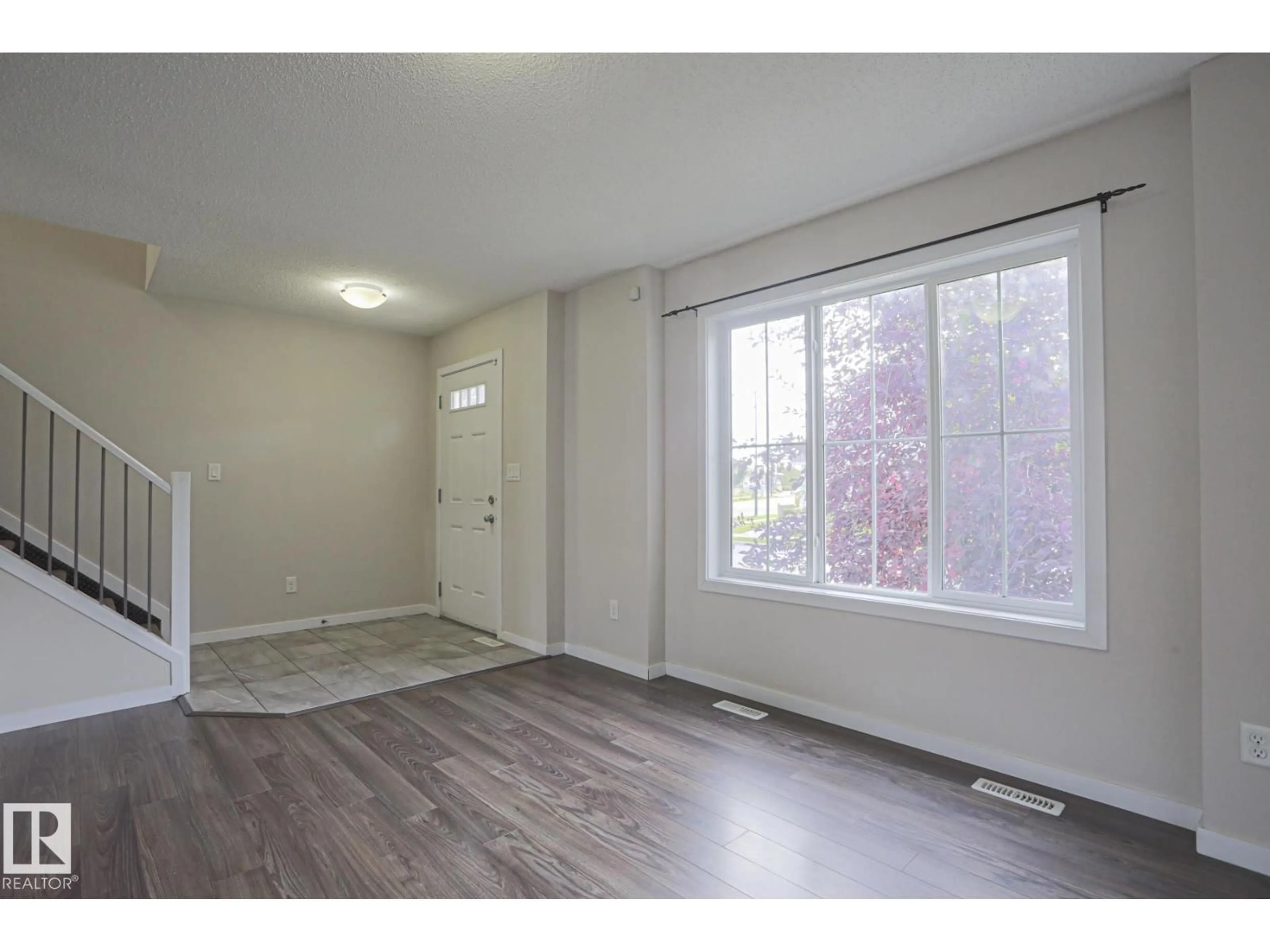 A pic of a room for SW - 308 WATT BV, Edmonton Alberta T6X1X7