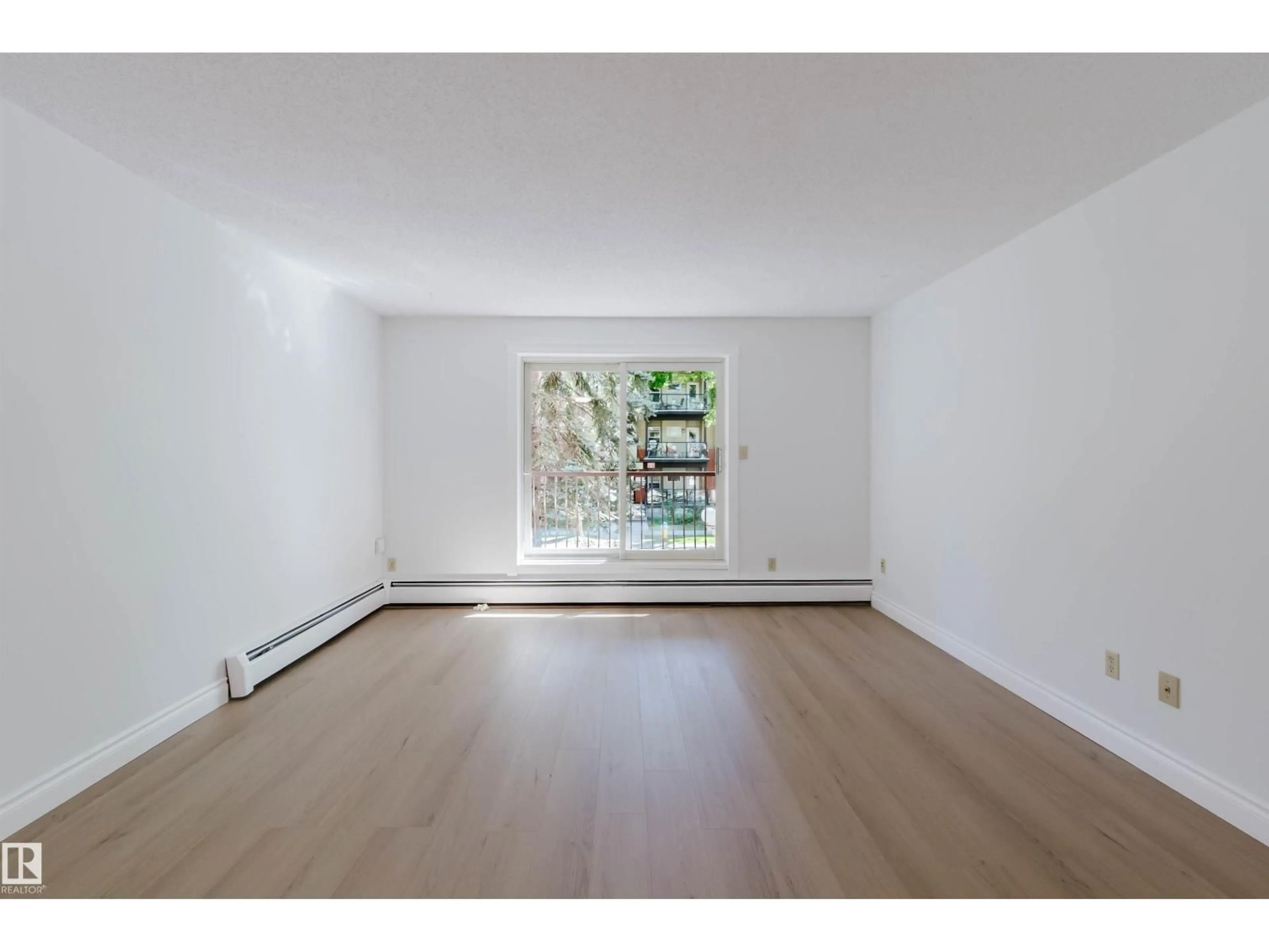 A pic of a room for #106 - 10520 80 AV, Edmonton Alberta T6E1V3
