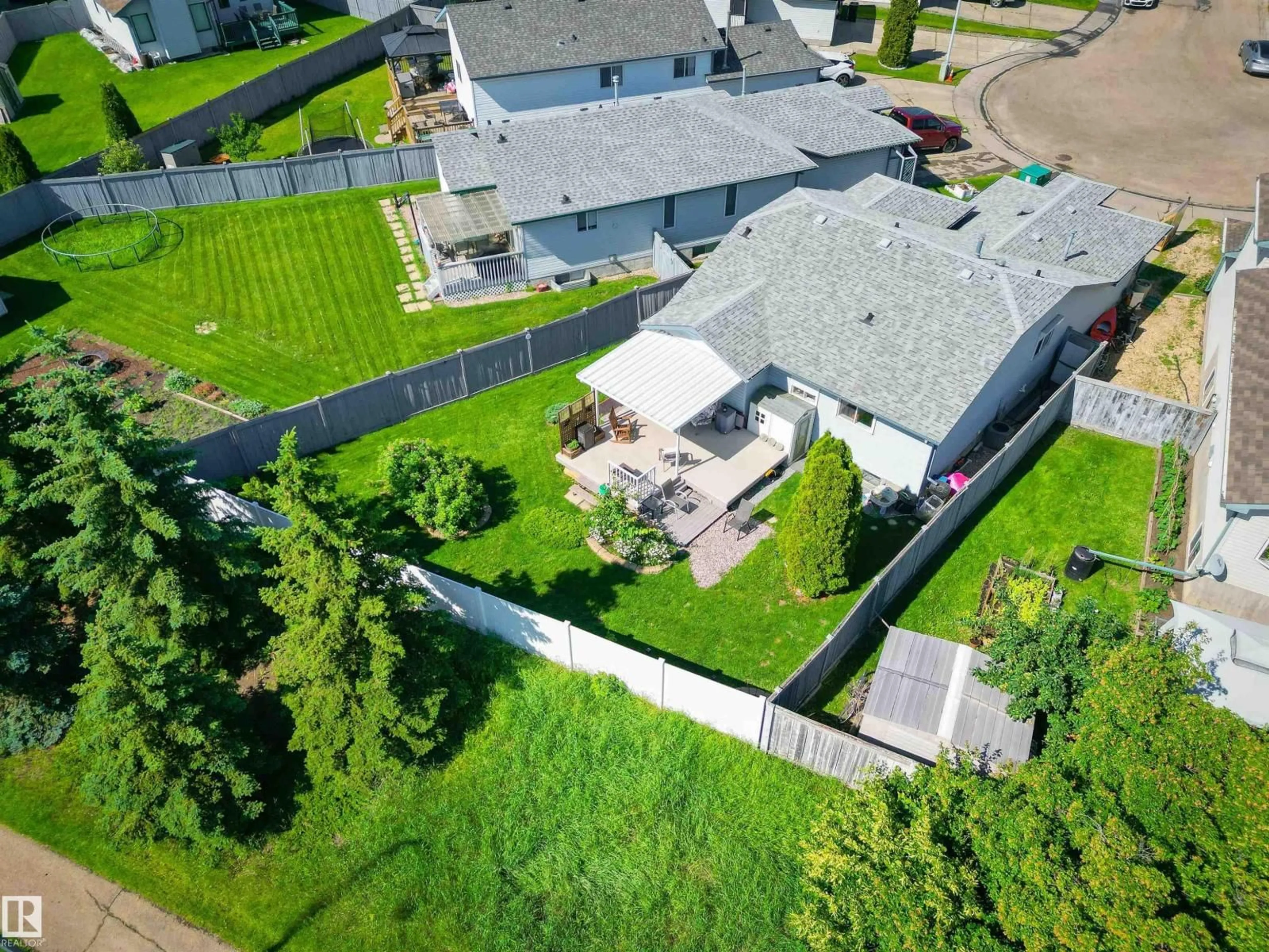 A pic from outside/outdoor area/front of a property/back of a property/a pic from drone, street for 14903 128 ST, Edmonton Alberta T6V1E9