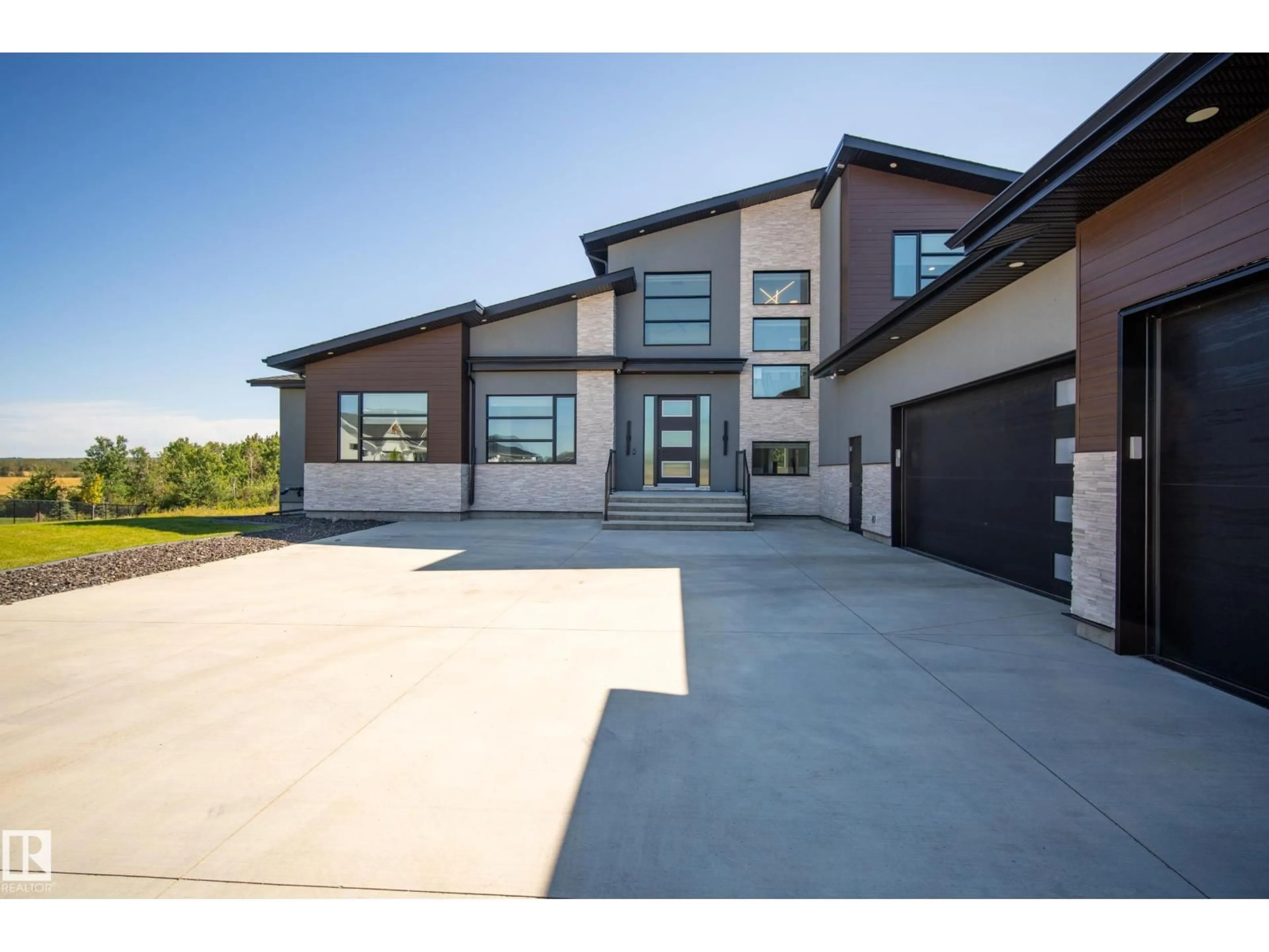 Home with brick exterior material, unknown for 52 HARVEST CR, Ardrossan Alberta T8E0A3