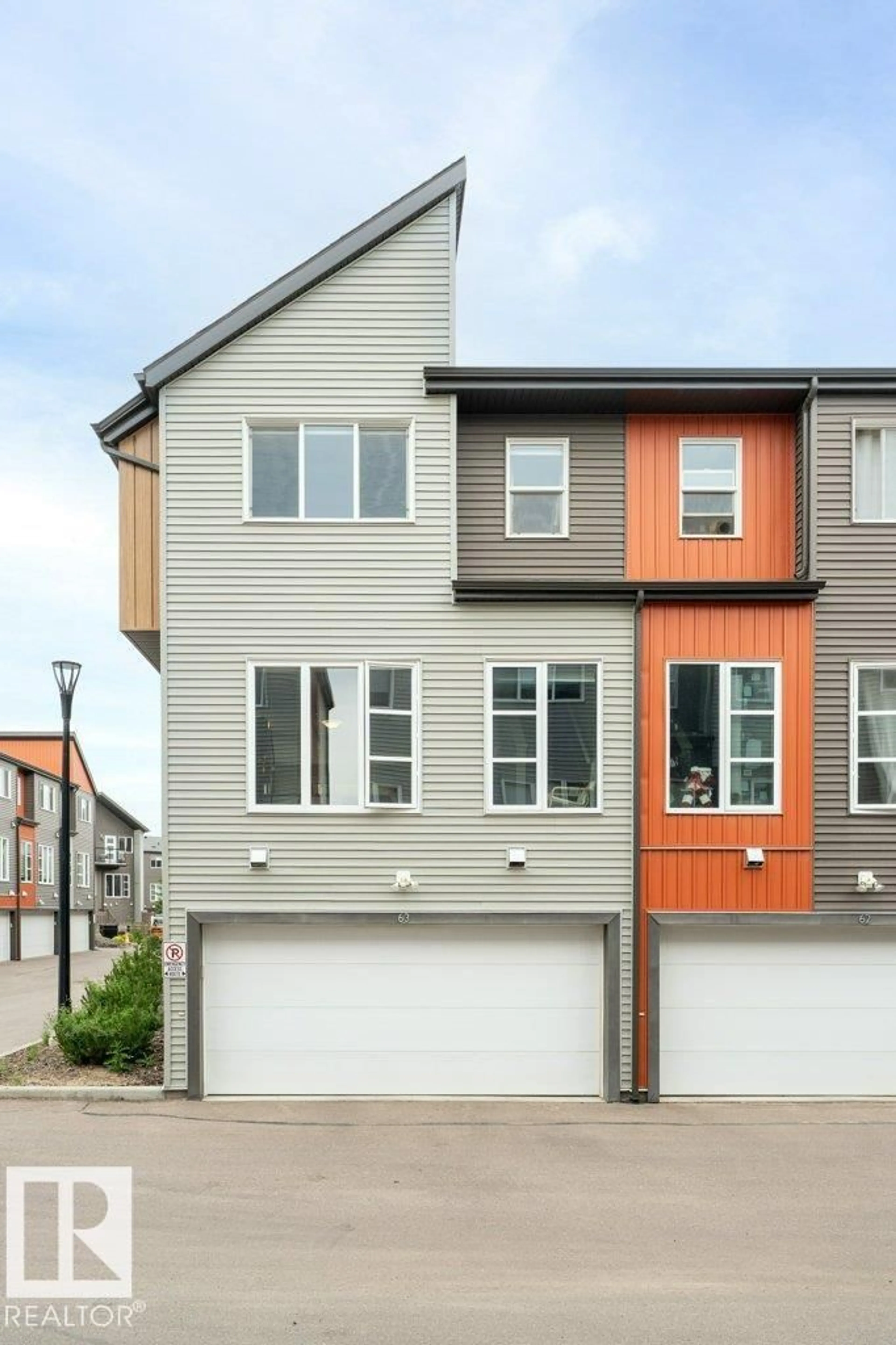 Home with vinyl exterior material, street for 4470 - 63 PROWSE RD, Edmonton Alberta T6W3R5