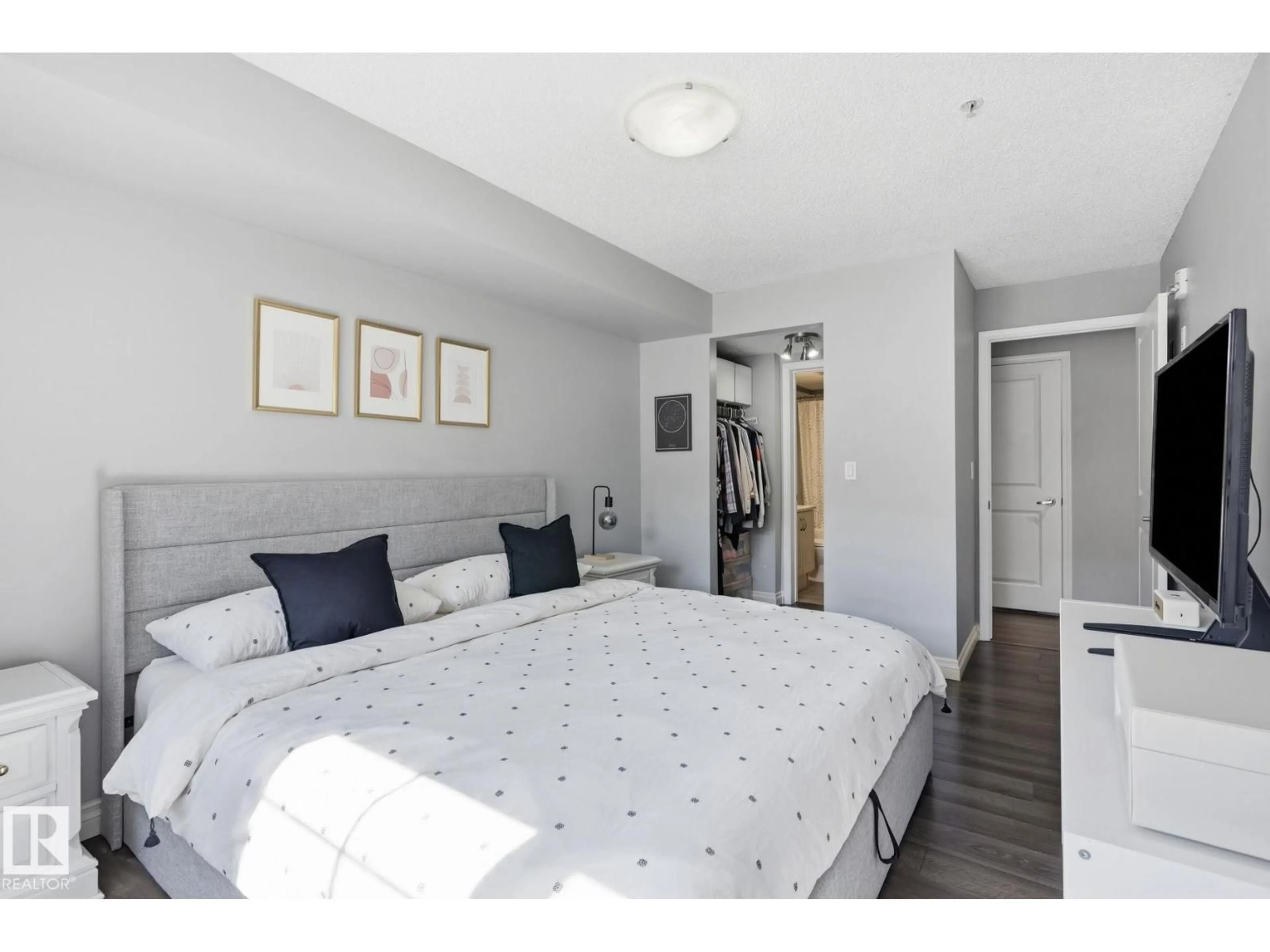 Bedroom with bed, unknown for 107 - 11441 ELLERSLIE RD, Edmonton Alberta T6W1S9