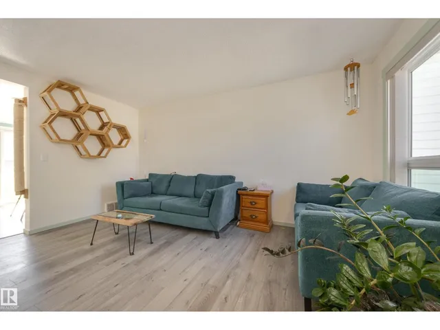 15 - 16 RITCHIE WY, Sherwood Park 4
