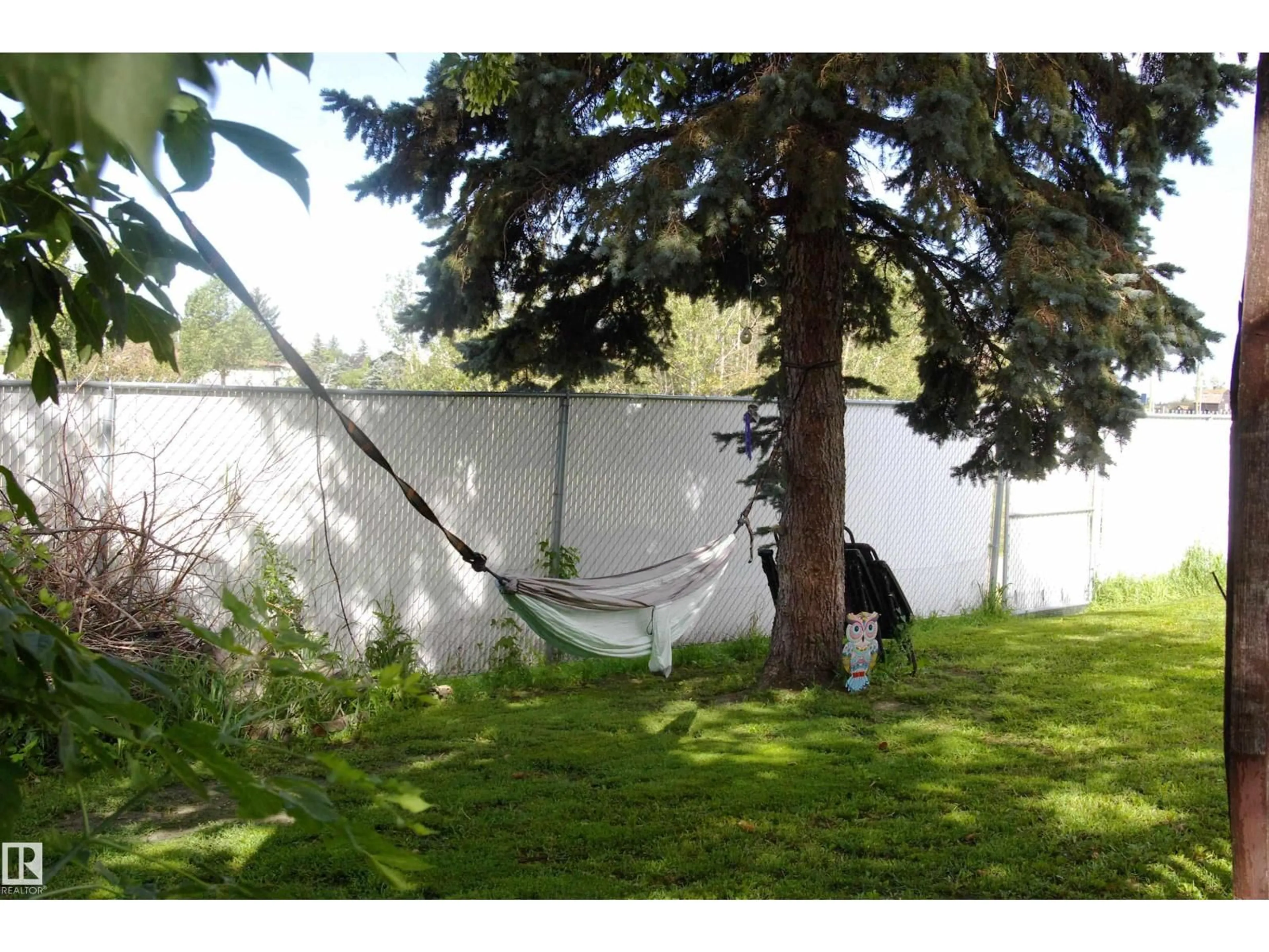 Patio, unknown for 5508 46 ST, Lamont Alberta T0B2R0