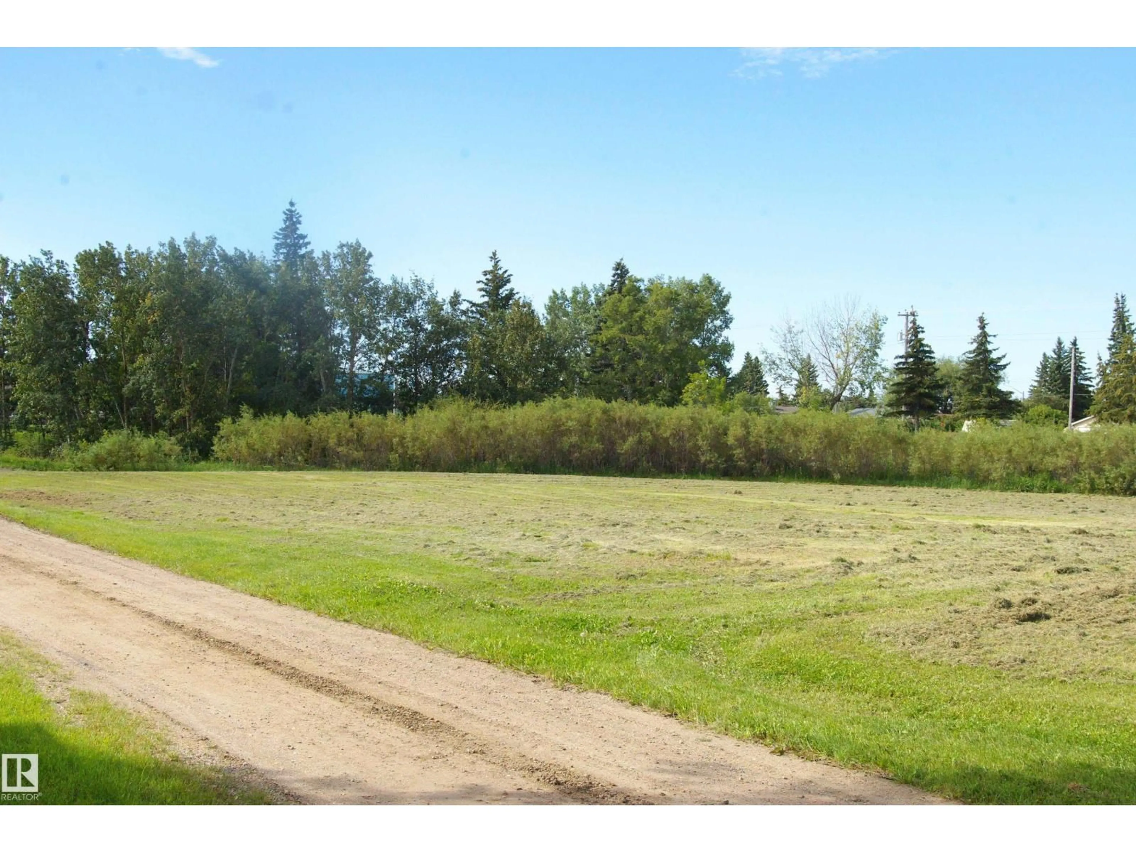 Blurry image for 5508 46 ST, Lamont Alberta T0B2R0