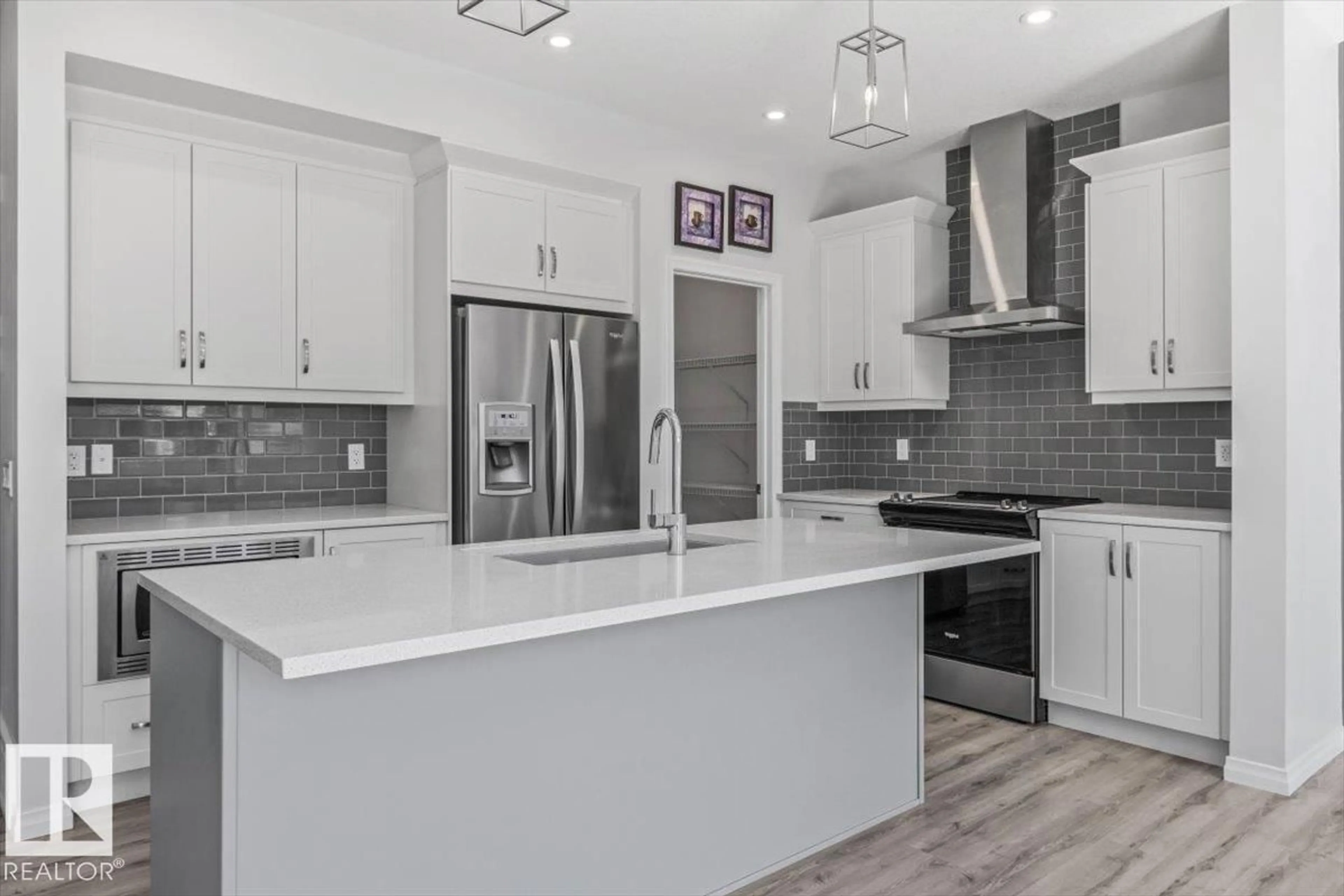 Open concept kitchen, ceramic/tile floor for 1014 DANIELS LO, Edmonton Alberta T6W4C9