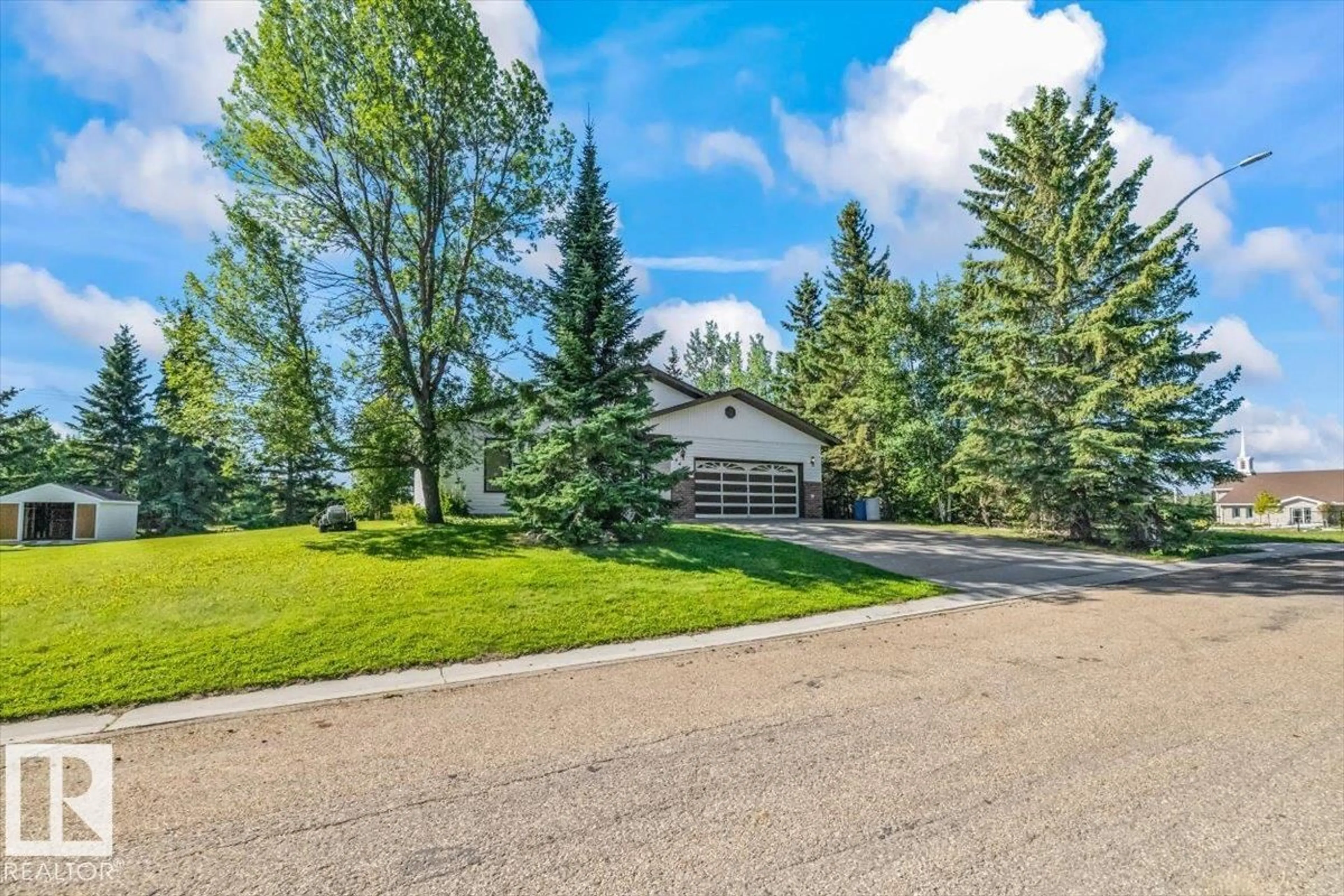 A pic from outside/outdoor area/front of a property/back of a property/a pic from drone, unknown for 4427 PAYNE, Onoway Alberta T0E1V0