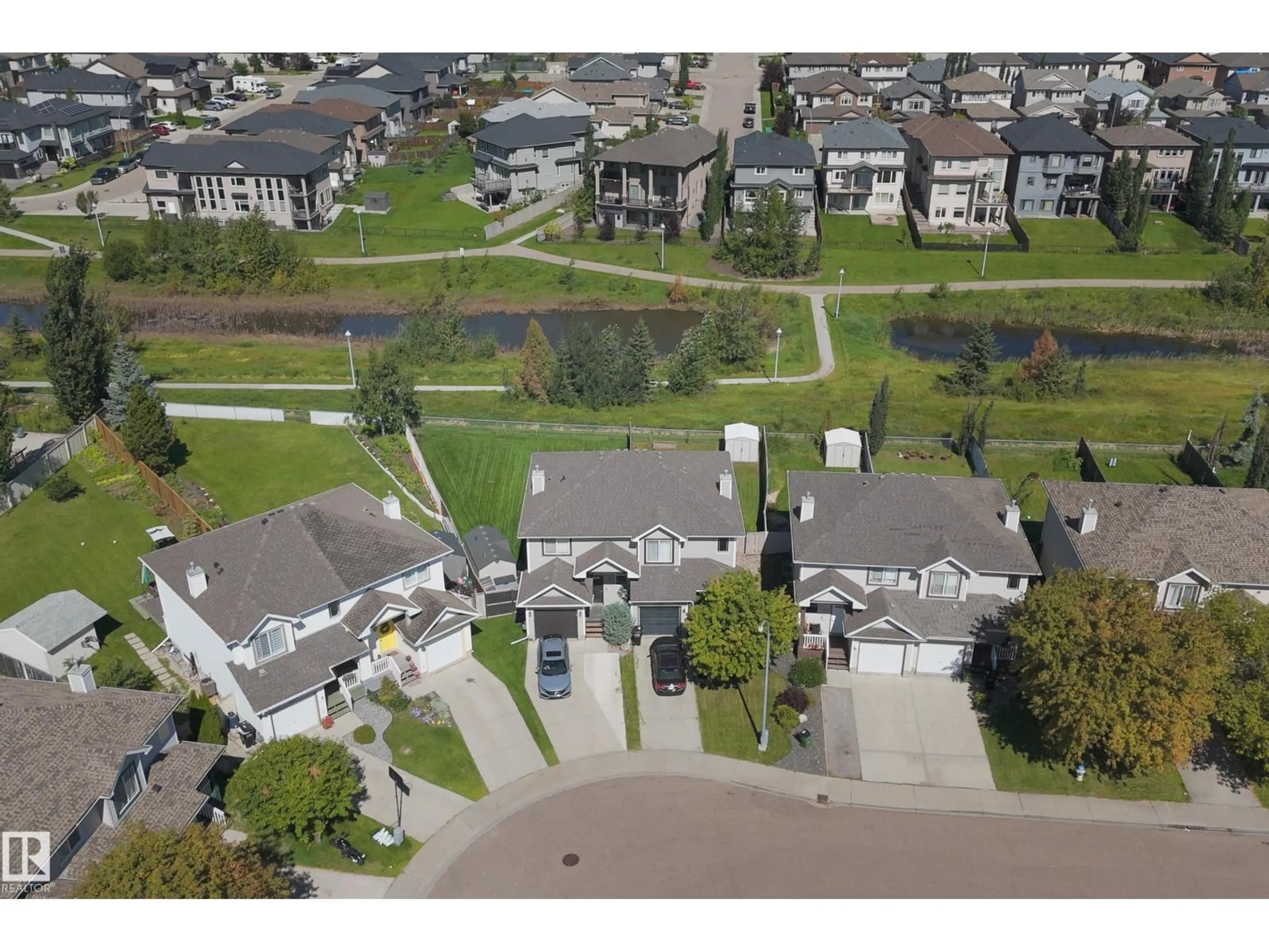 A pic from outside/outdoor area/front of a property/back of a property/a pic from drone, street for 13086 162A AV, Edmonton Alberta T6V1W1