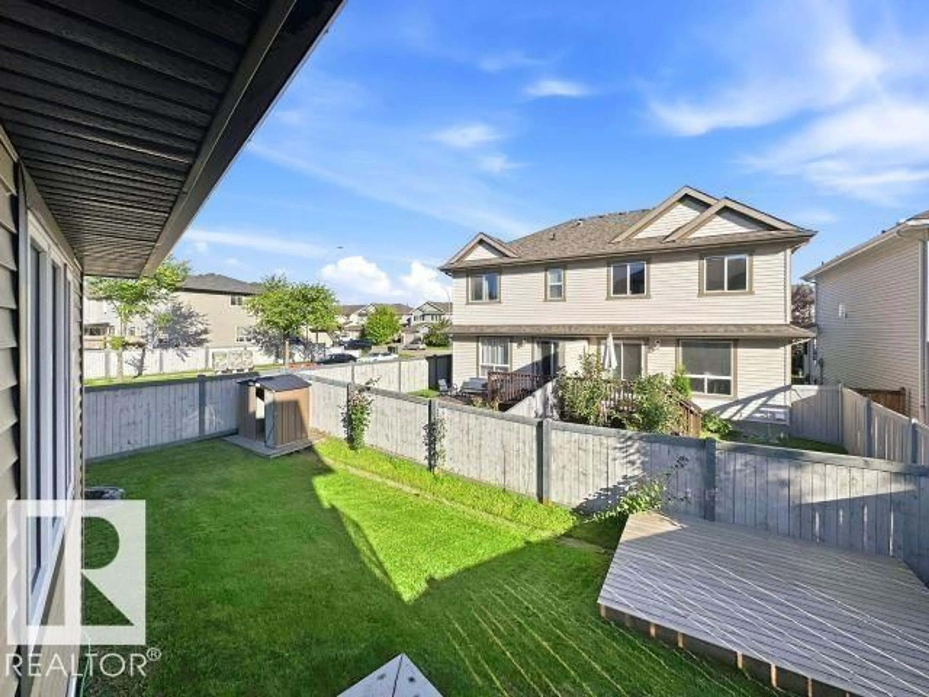 A pic from outside/outdoor area/front of a property/back of a property/a pic from drone, unknown for 20 ARALIA CV, Spruce Grove Alberta T7X0V4