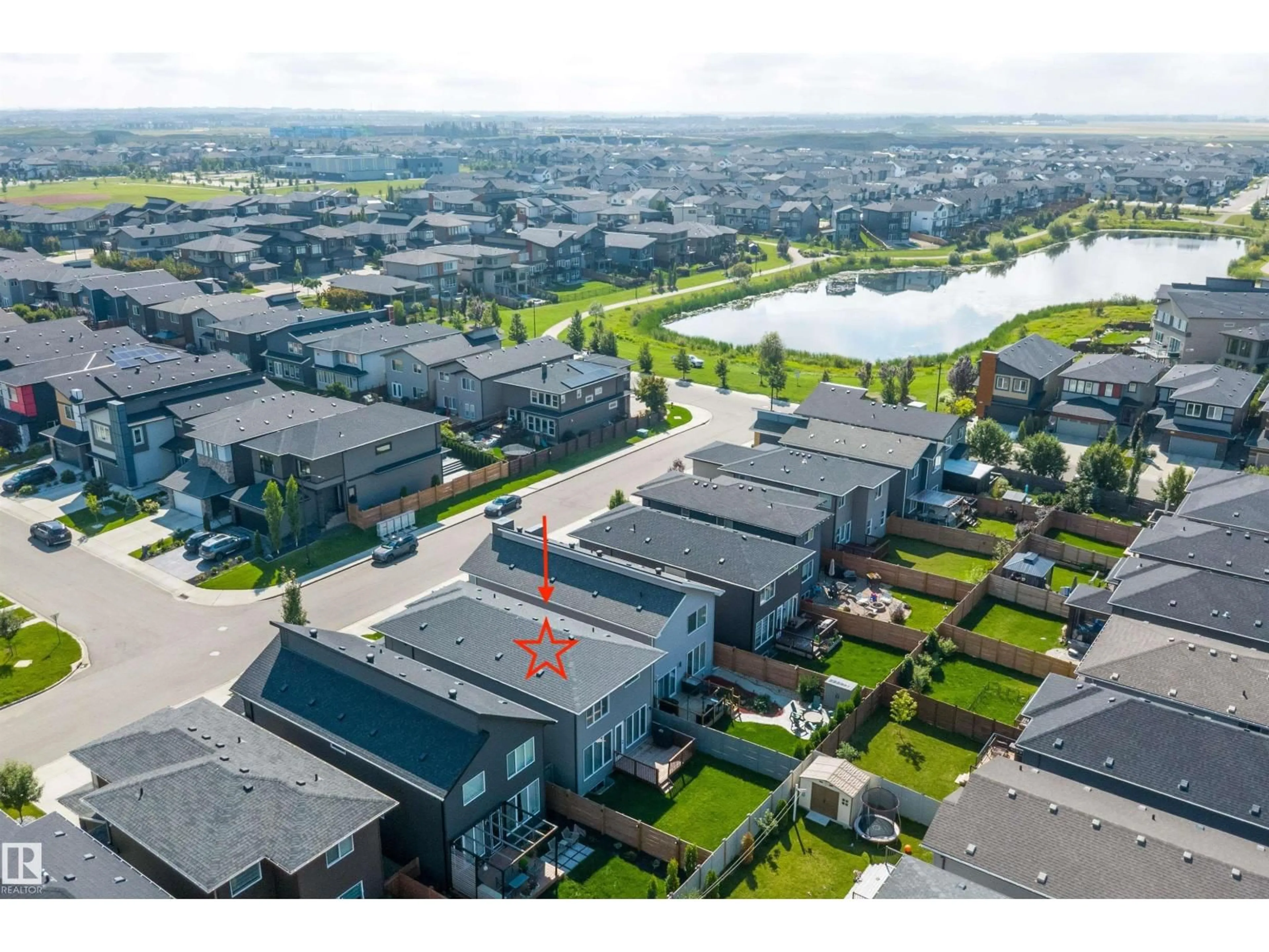 A pic from outside/outdoor area/front of a property/back of a property/a pic from drone, unknown for CI SW - 2316 KELLY CIRCLE, Edmonton Alberta T6W4K2