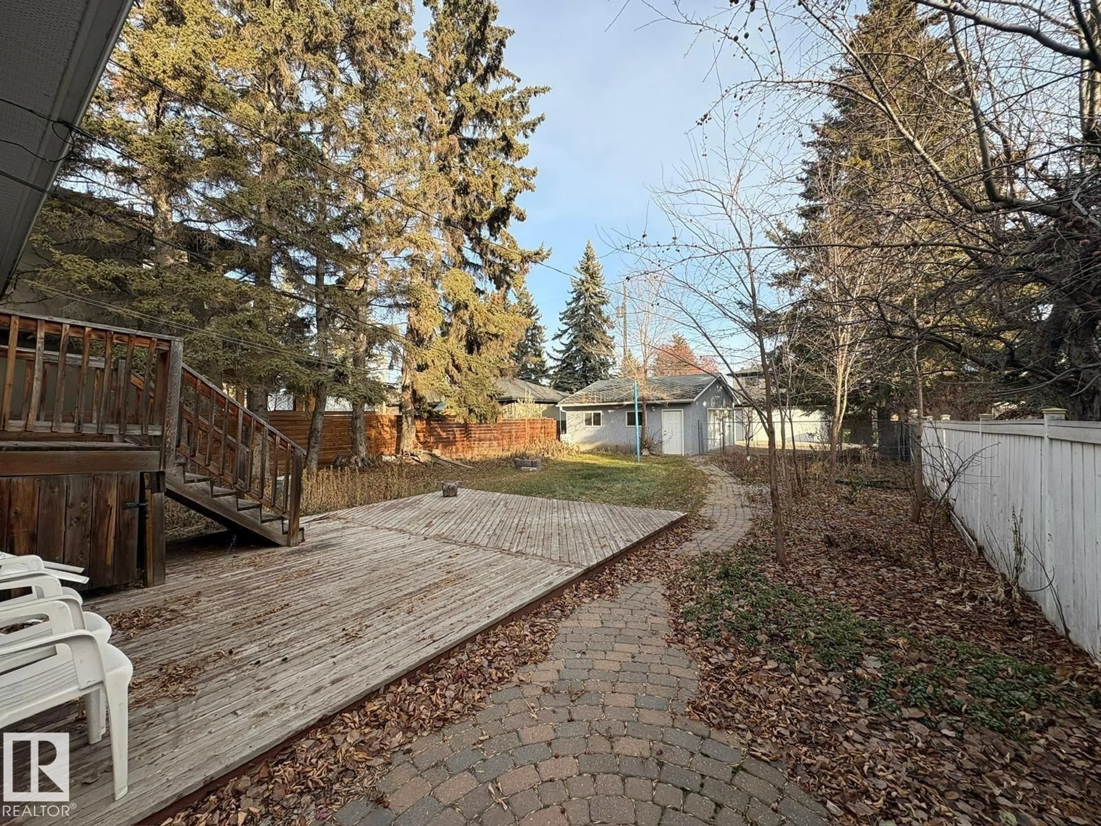 A pic from outside/outdoor area/front of a property/back of a property/a pic from drone, street for 9733 143 ST, Edmonton Alberta T5N2R3