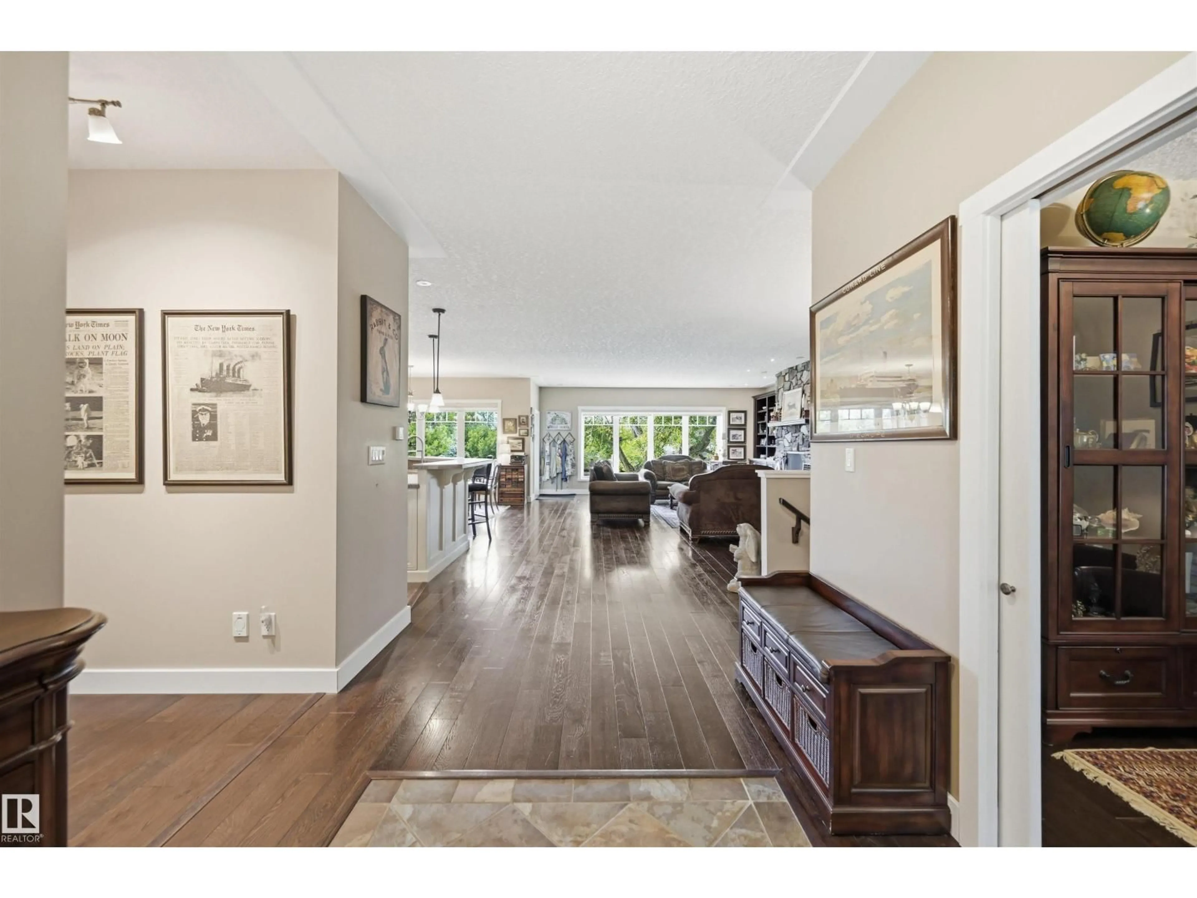Indoor entryway for 13 SYLVAN DR, St. Albert Alberta T8N0G7