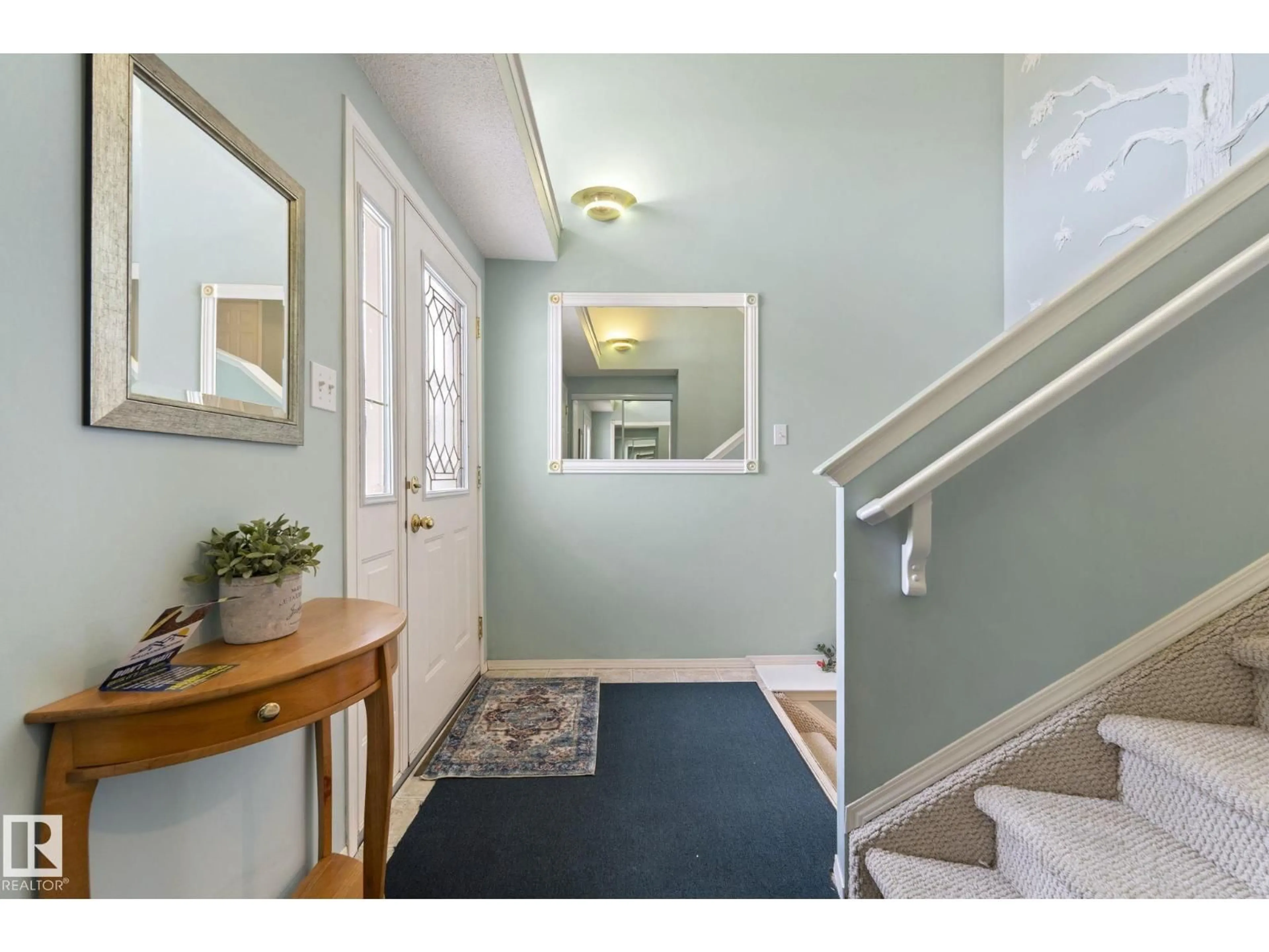 Indoor entryway for 9315 162 AV, Edmonton Alberta T5Z3N2