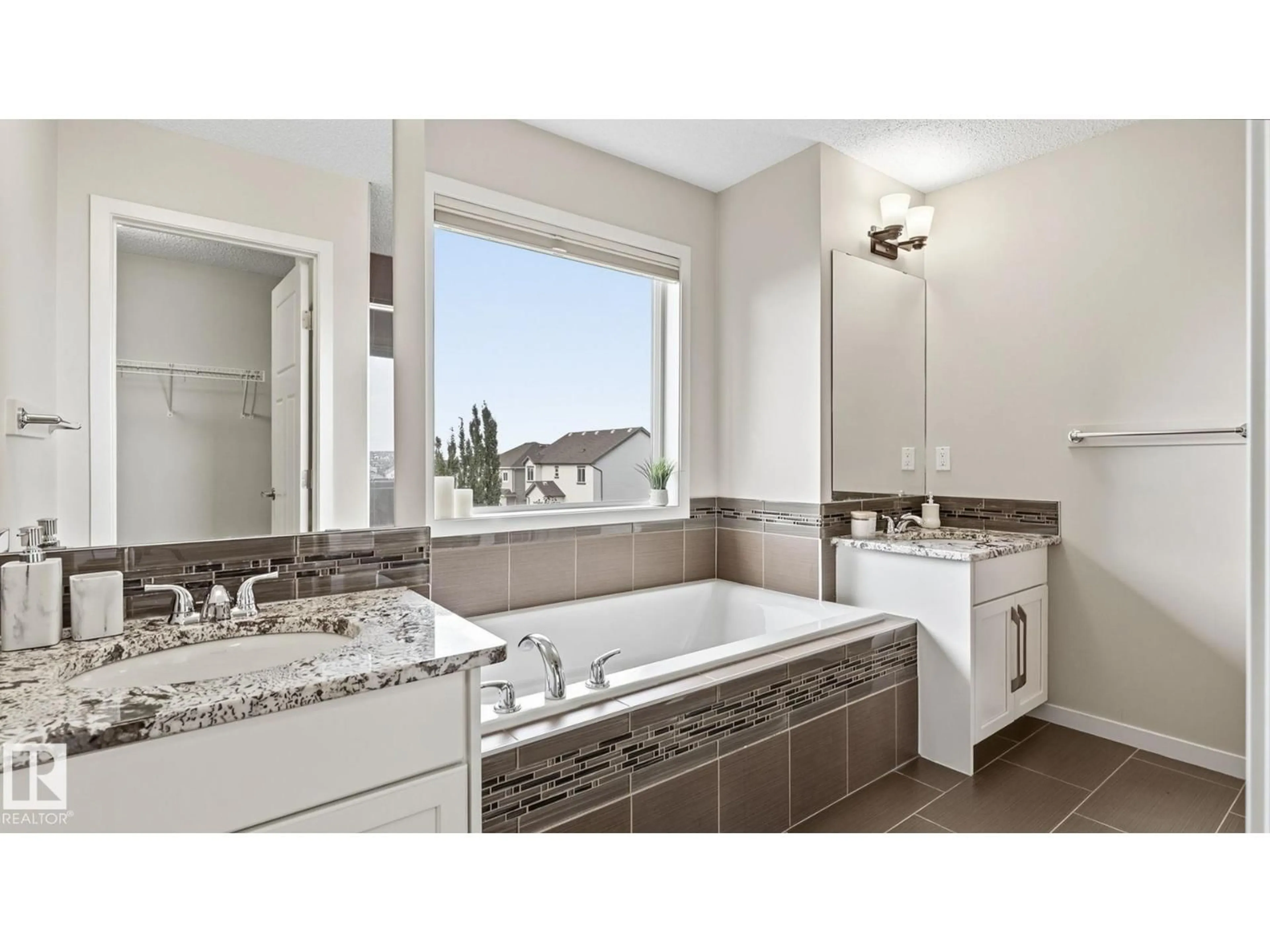 Contemporary bathroom, ceramic/tile floor for SW - 1832 56 ST, Edmonton Alberta T6X1T6