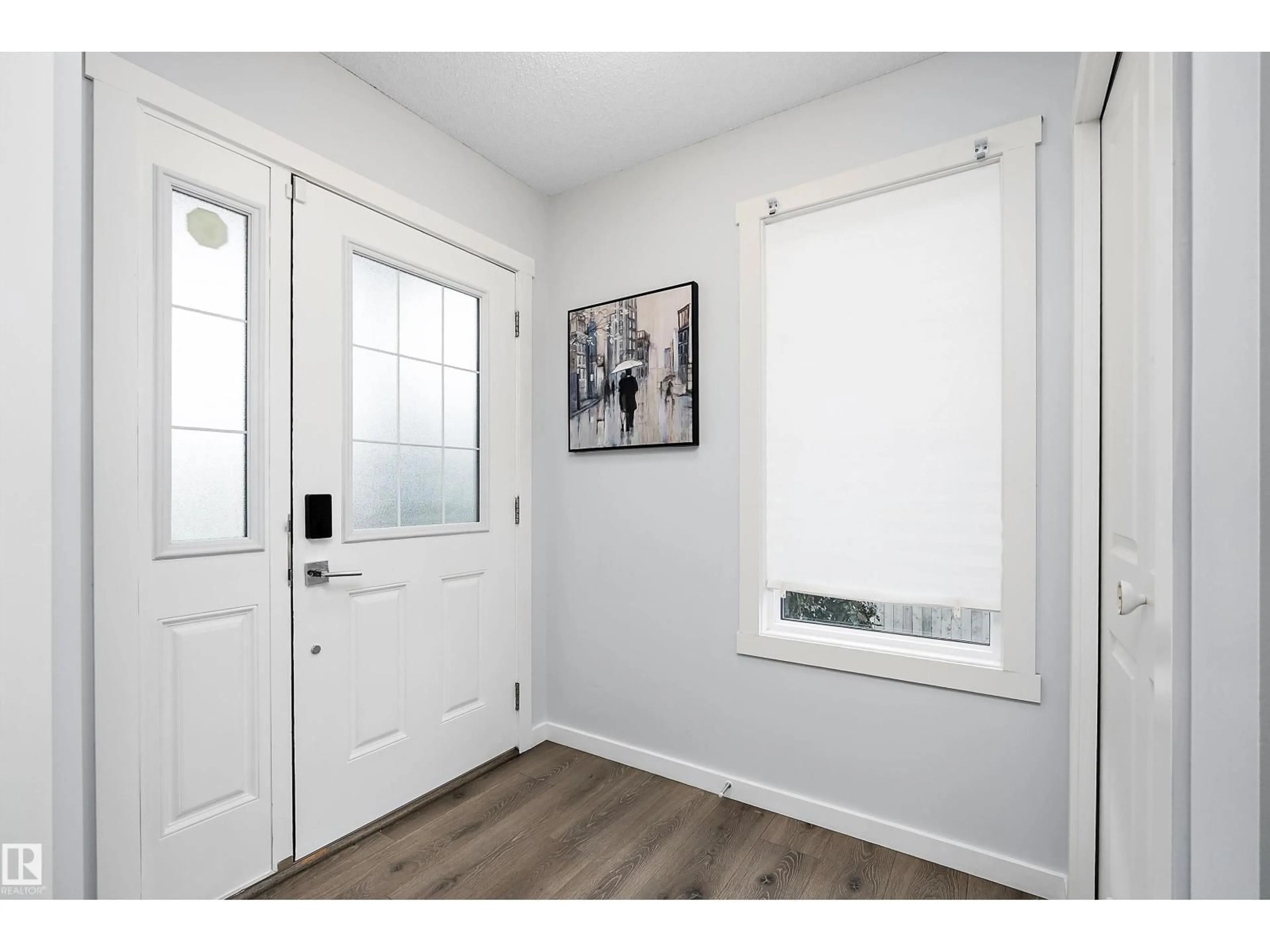 Indoor entryway for 28 ROLSTON CL, Leduc Alberta T9E1G6