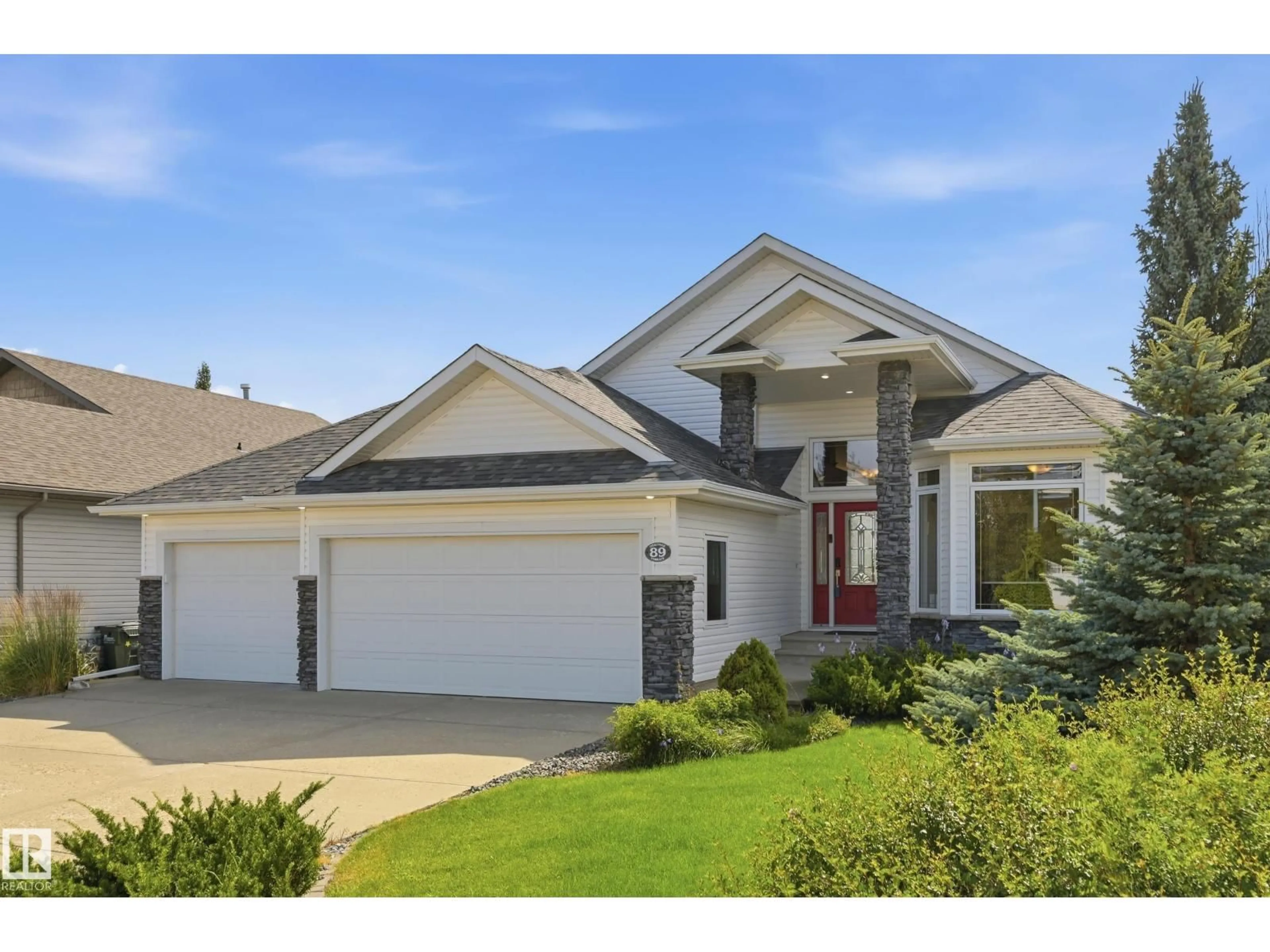 Home with vinyl exterior material, street for 89 HERITAGE TC, Sherwood Park Alberta T8A6H4
