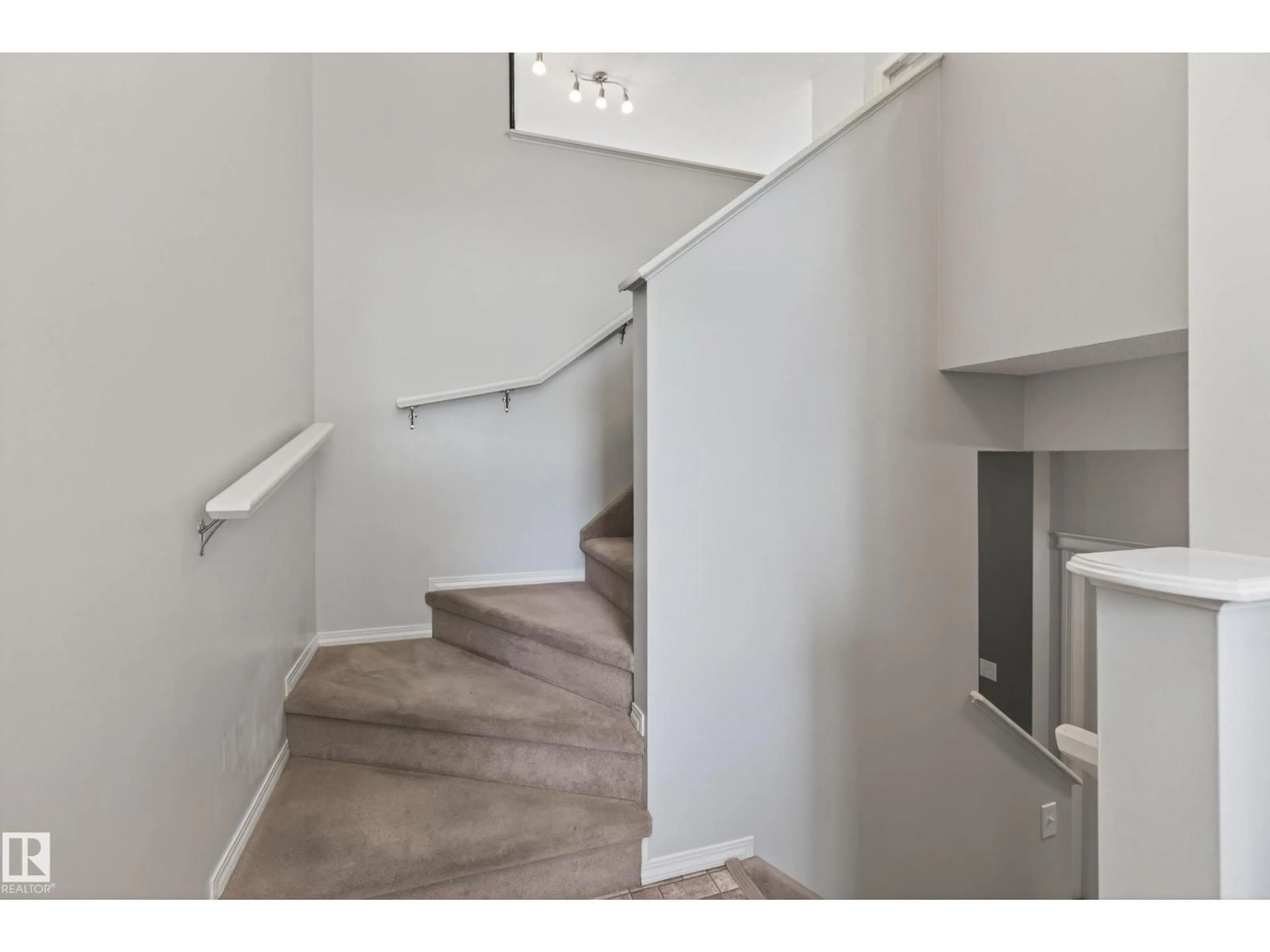 Stairs for 7815 14 AV, Edmonton Alberta T6X1H3