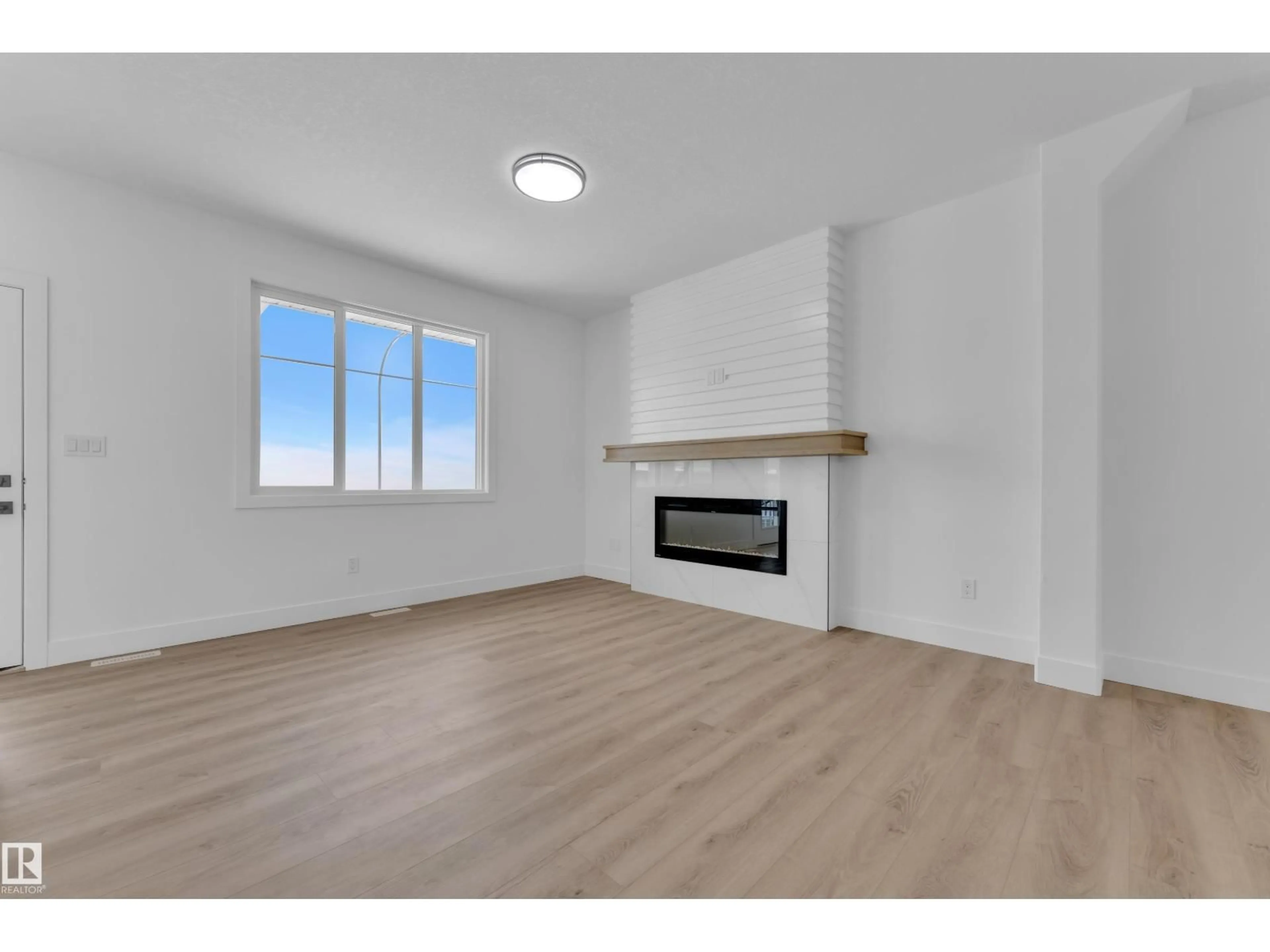 A pic of a room for 82 PATRIOT WY, Spruce Grove Alberta T7X4E8