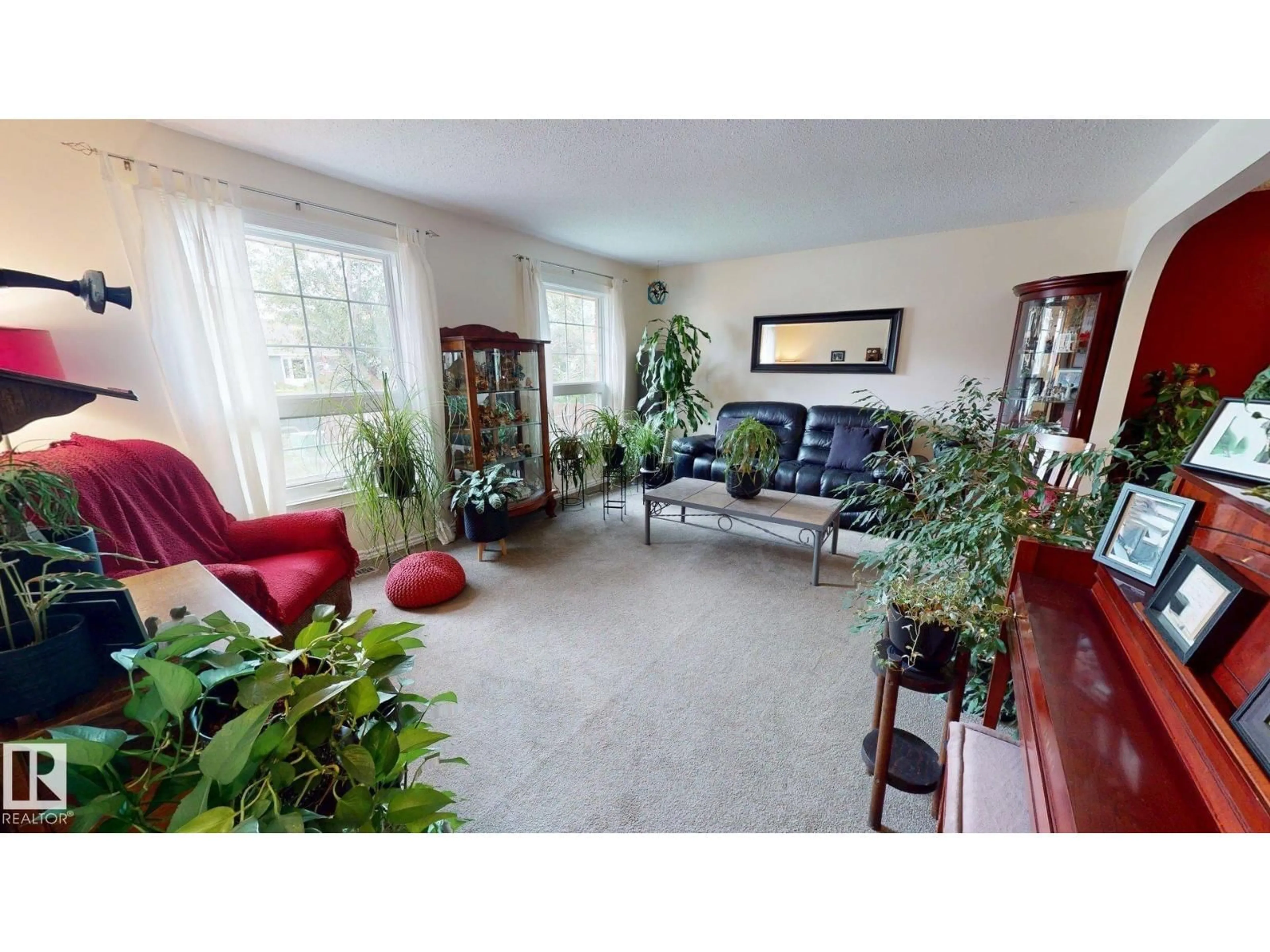 Living room with furniture, unknown for 76 GARIEPY CR, Edmonton Alberta T6M1A1