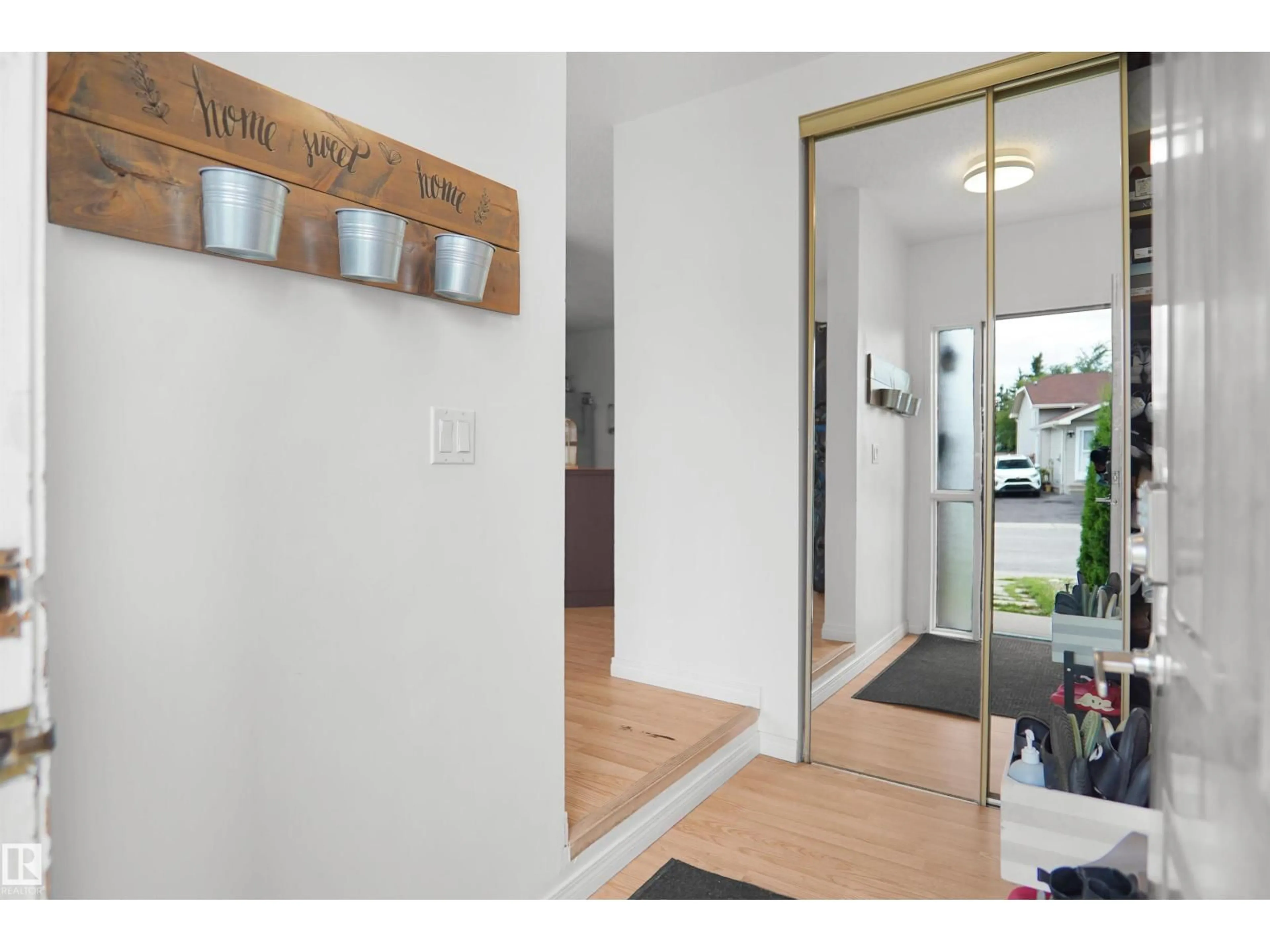 Indoor entryway for 18322 71A AV, Edmonton Alberta T5T3Z2