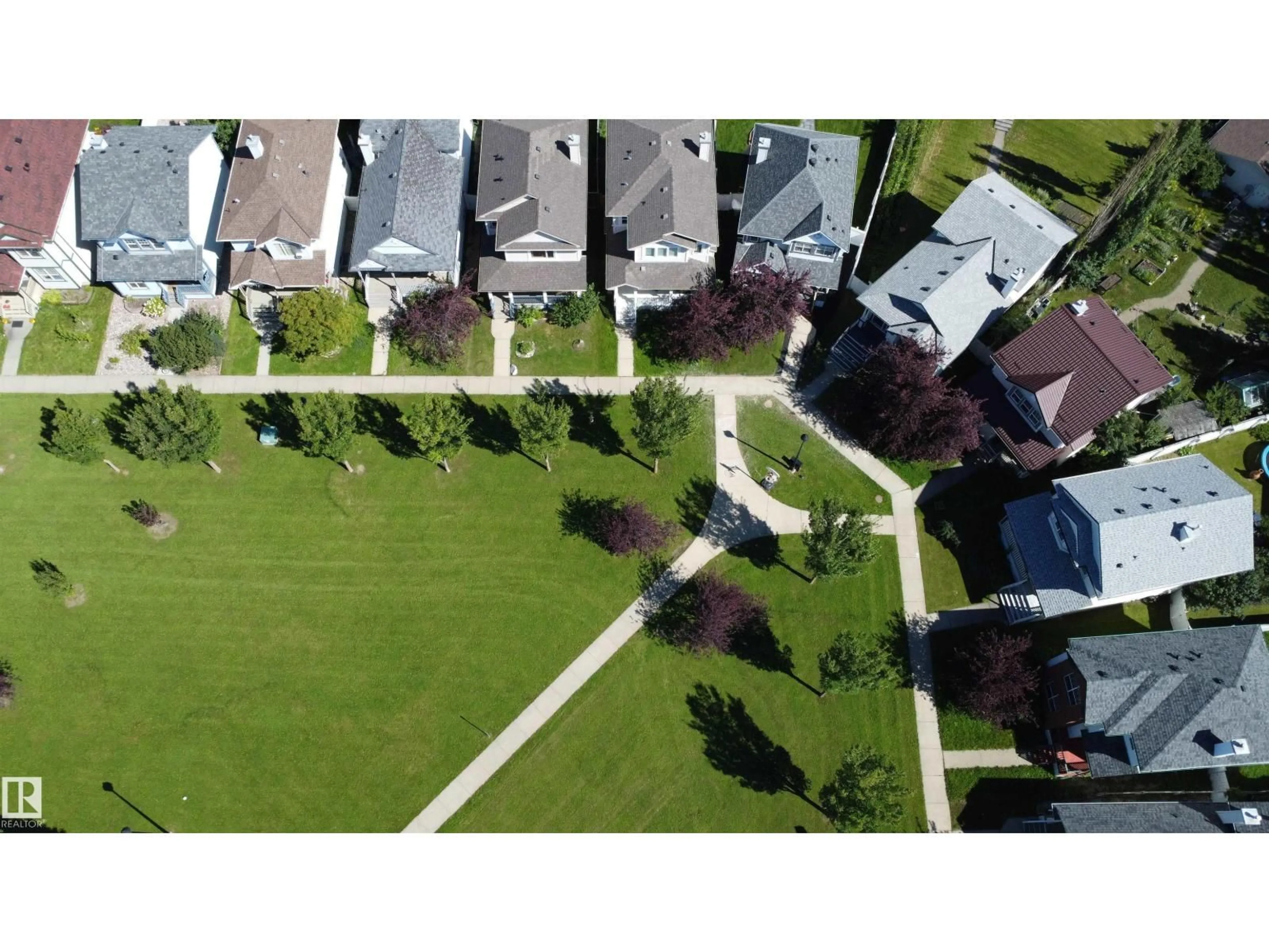 A pic from outside/outdoor area/front of a property/back of a property/a pic from drone, street for 4121 TOMPKINS WY, Edmonton Alberta T6R3E6
