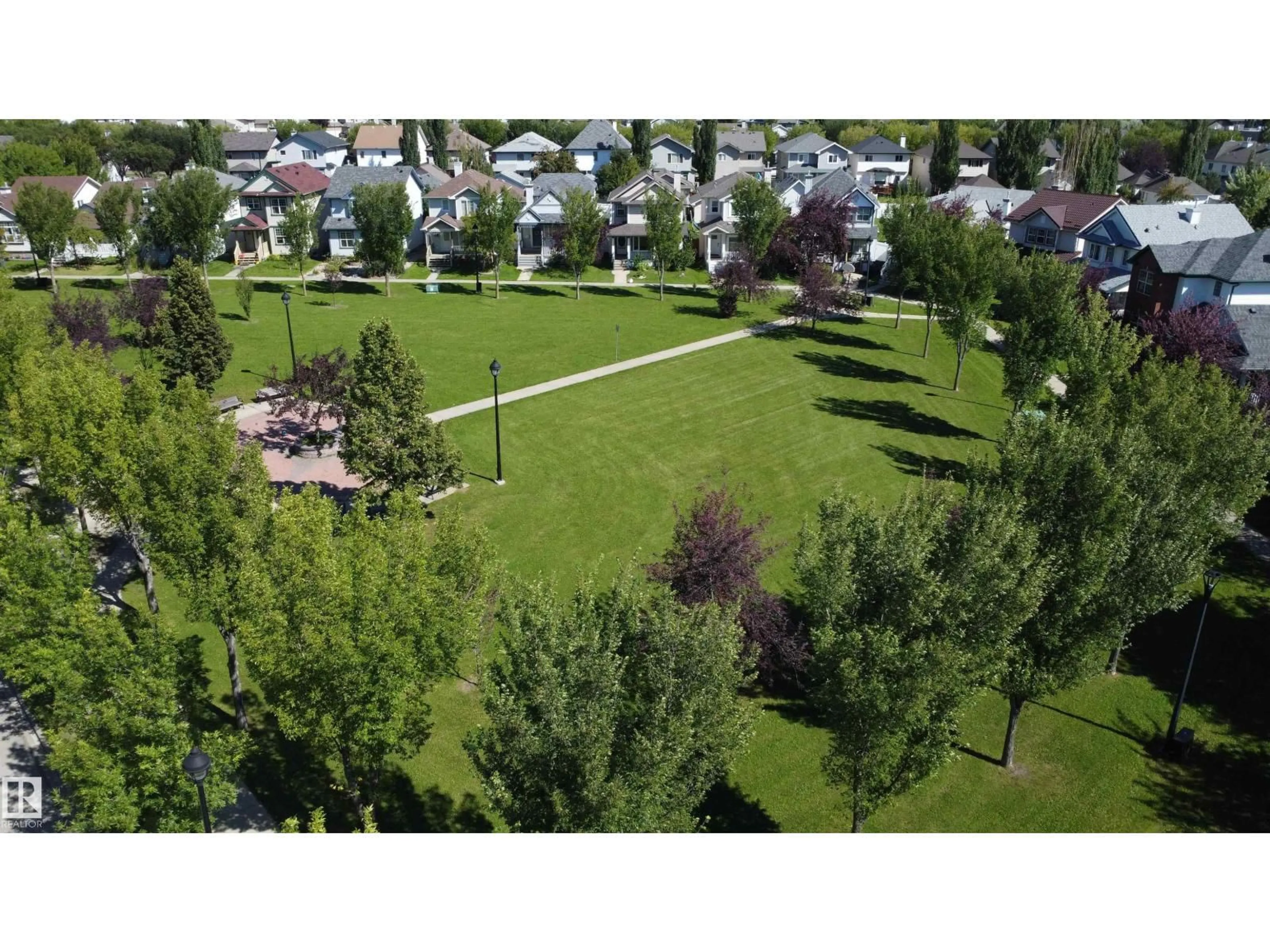 A pic from outside/outdoor area/front of a property/back of a property/a pic from drone, unknown for 4121 TOMPKINS WY, Edmonton Alberta T6R3E6