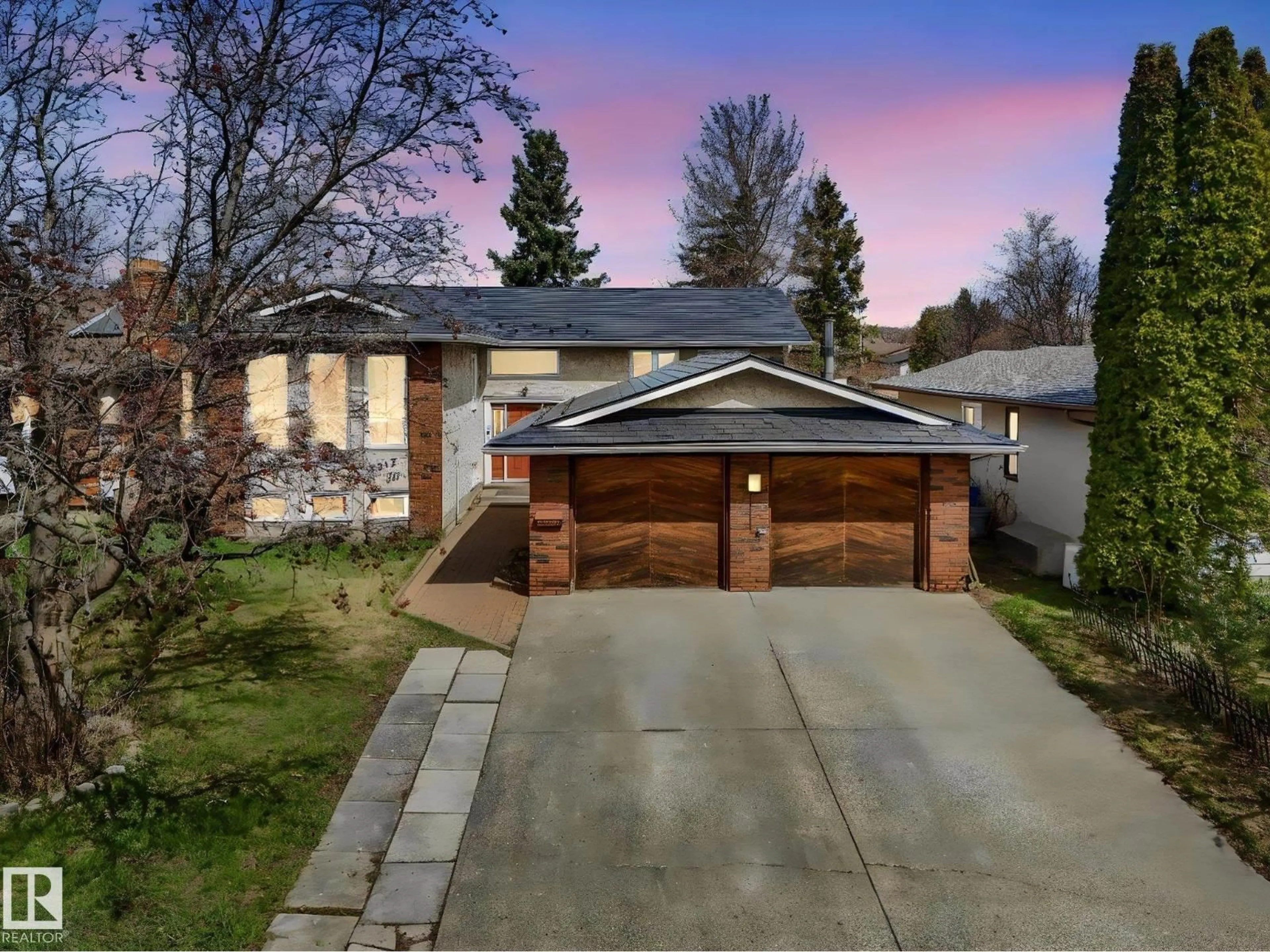 Unknown for NW - 4512 20A AV, Edmonton Alberta T6L2Z5