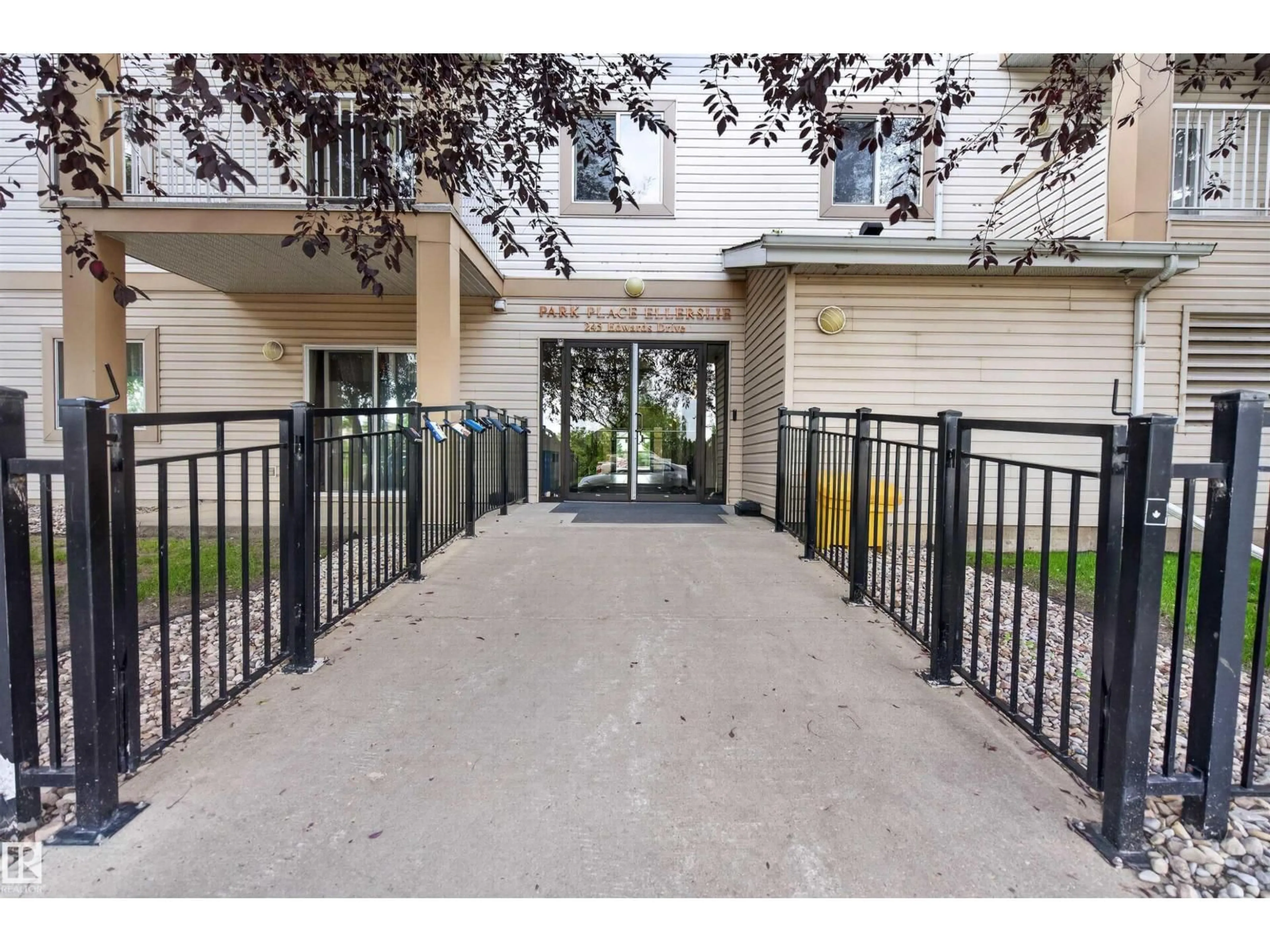 Unknown for #221 - 221 EDWARDS DR, Edmonton Alberta T6X1J9