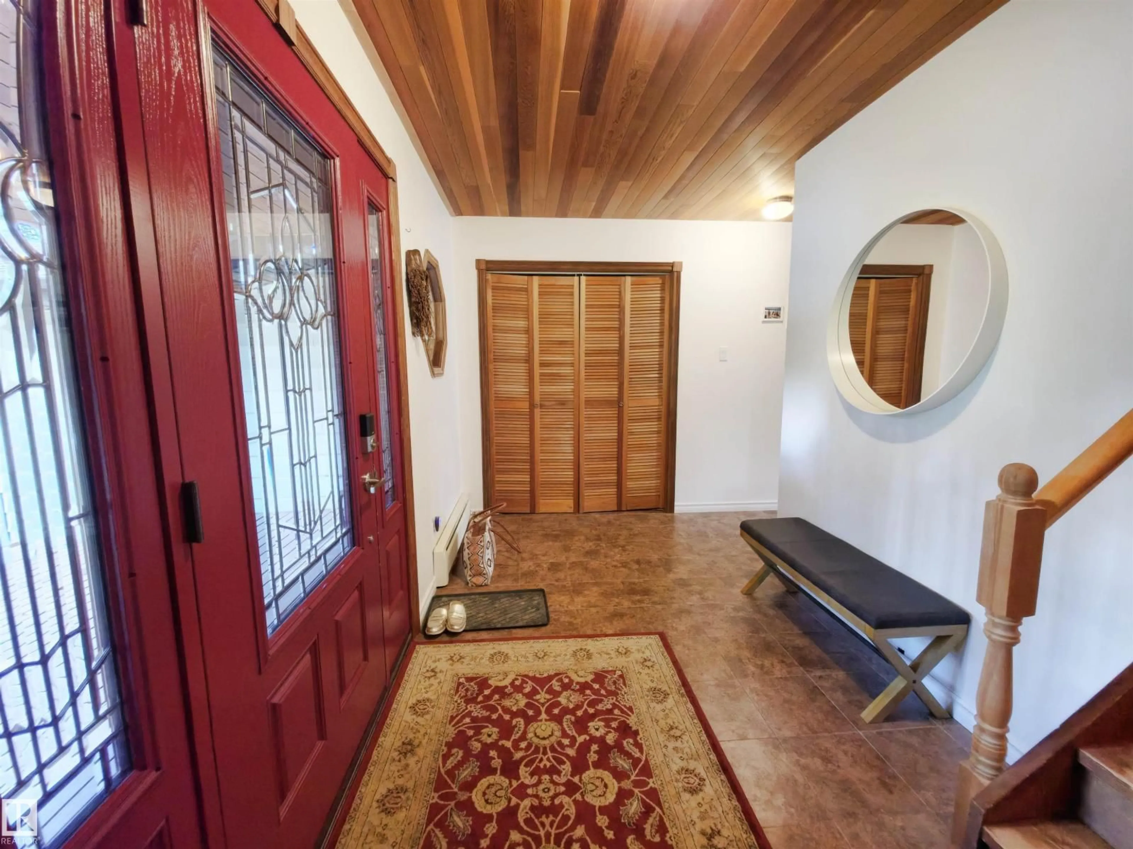 Indoor foyer for 52009 - 134 RGE ROAD 214, Ardrossan Alberta T8E1A2