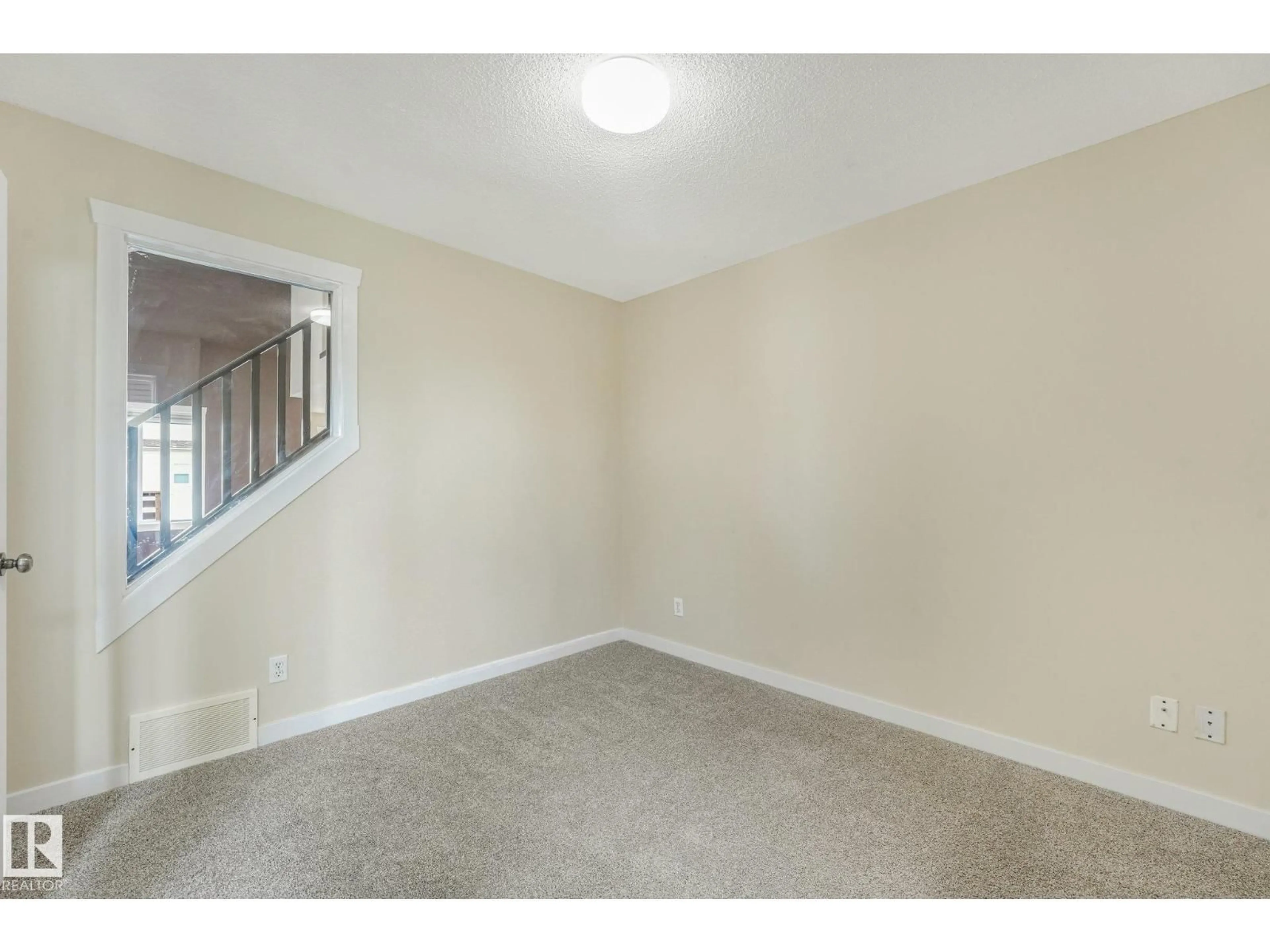 A pic of a room for NW - 16523 89 ST, Edmonton Alberta T5Z3W8