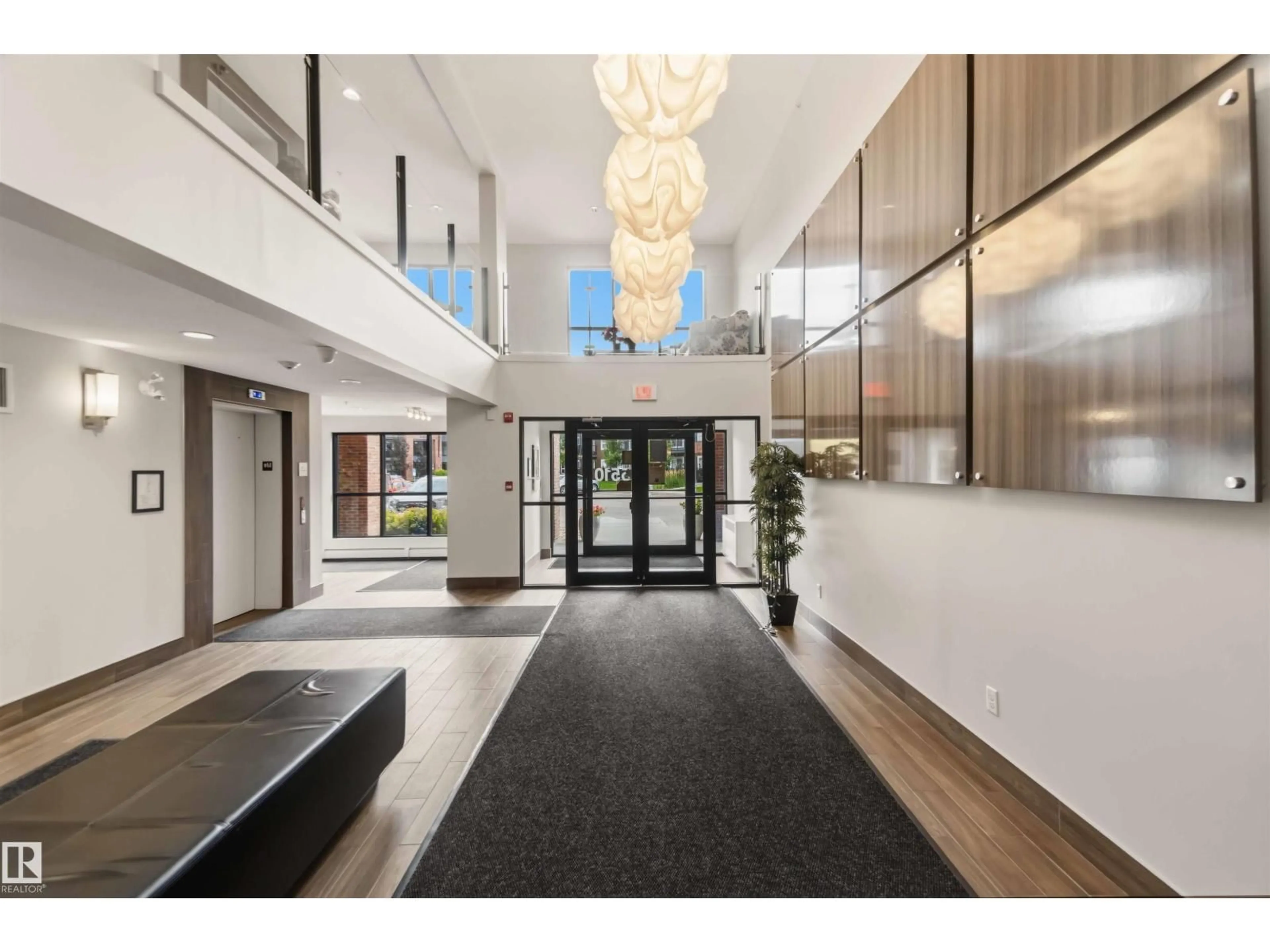 Indoor foyer for #414 - 5510 SCHONSEE DR, Edmonton Alberta T5Z0N9