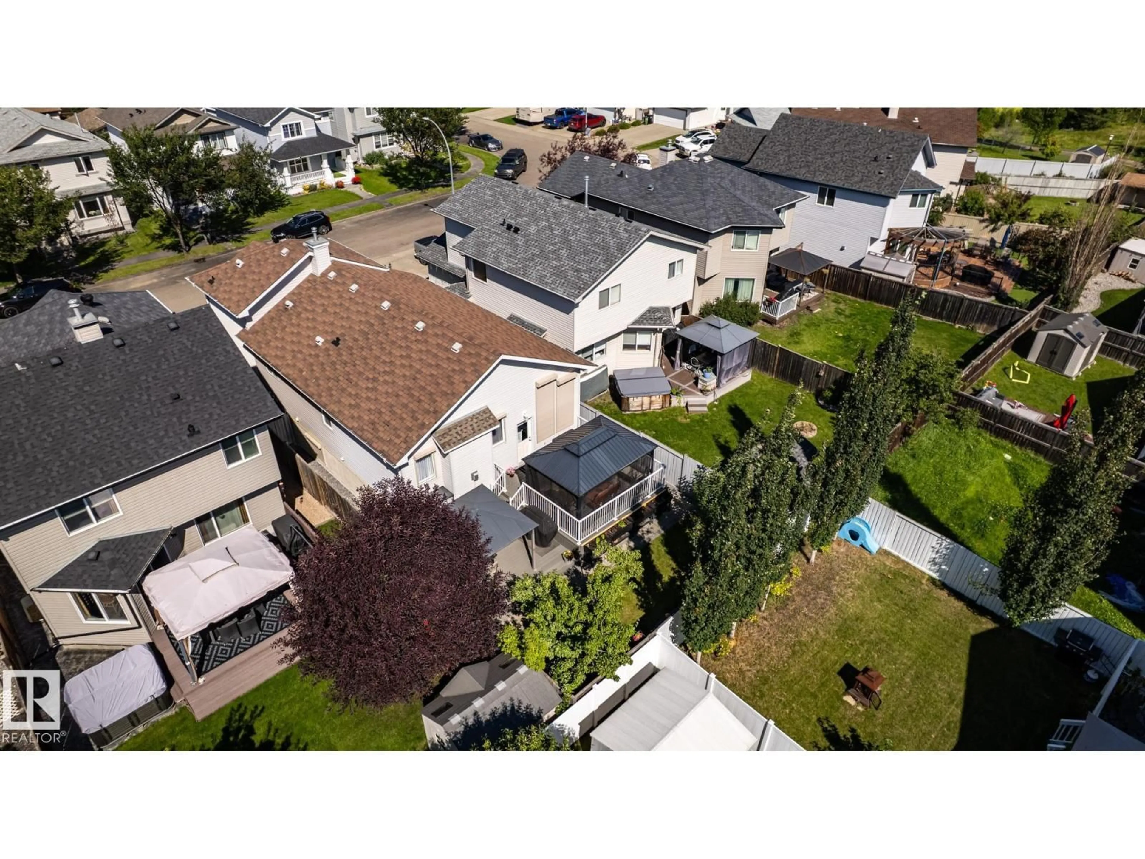A pic from outside/outdoor area/front of a property/back of a property/a pic from drone, street for 8919 176 AV, Edmonton Alberta T5Z0A2