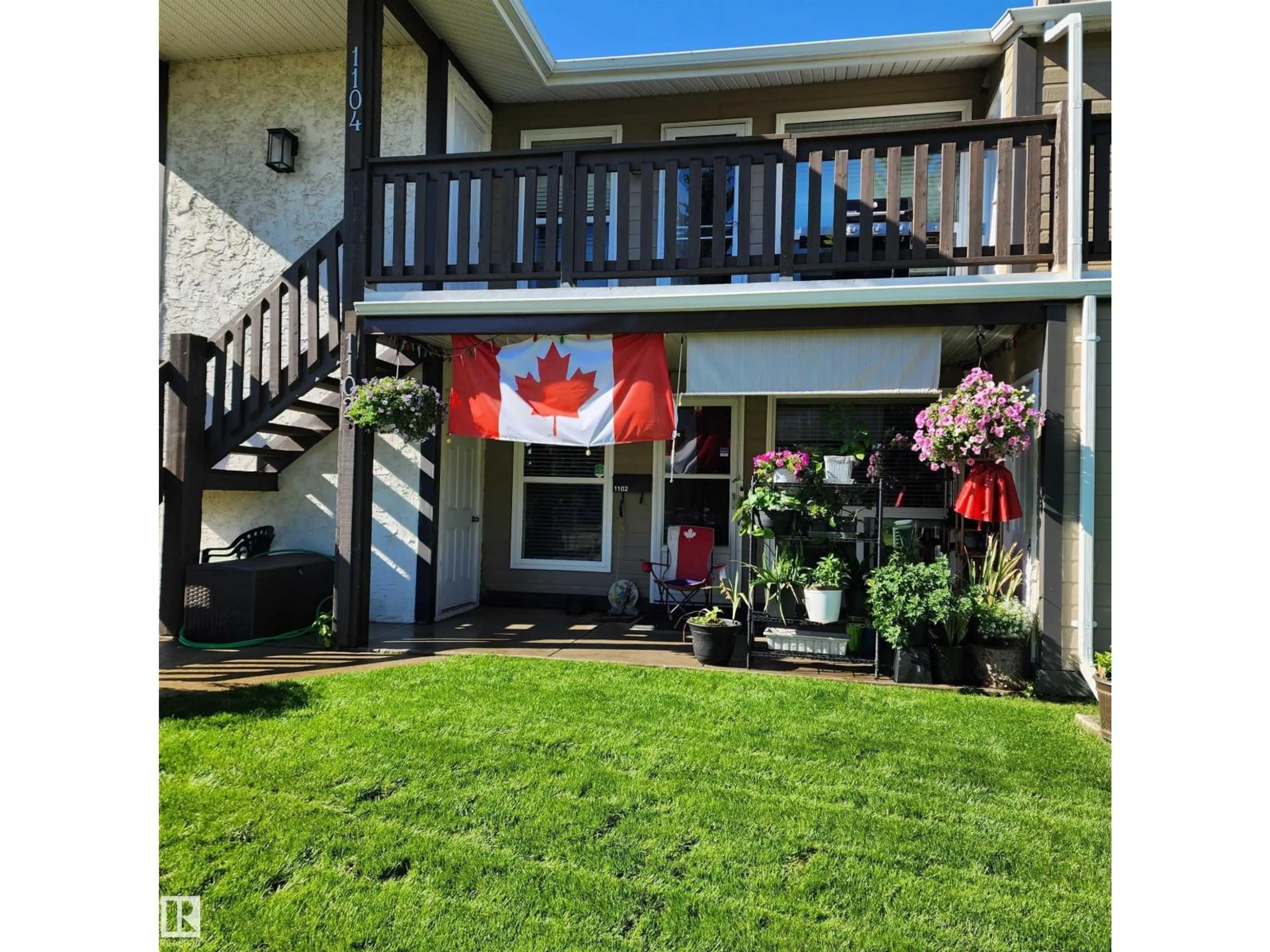 Unknown for 1102 SADDLEBACK RD, Edmonton Alberta T6J4Z4