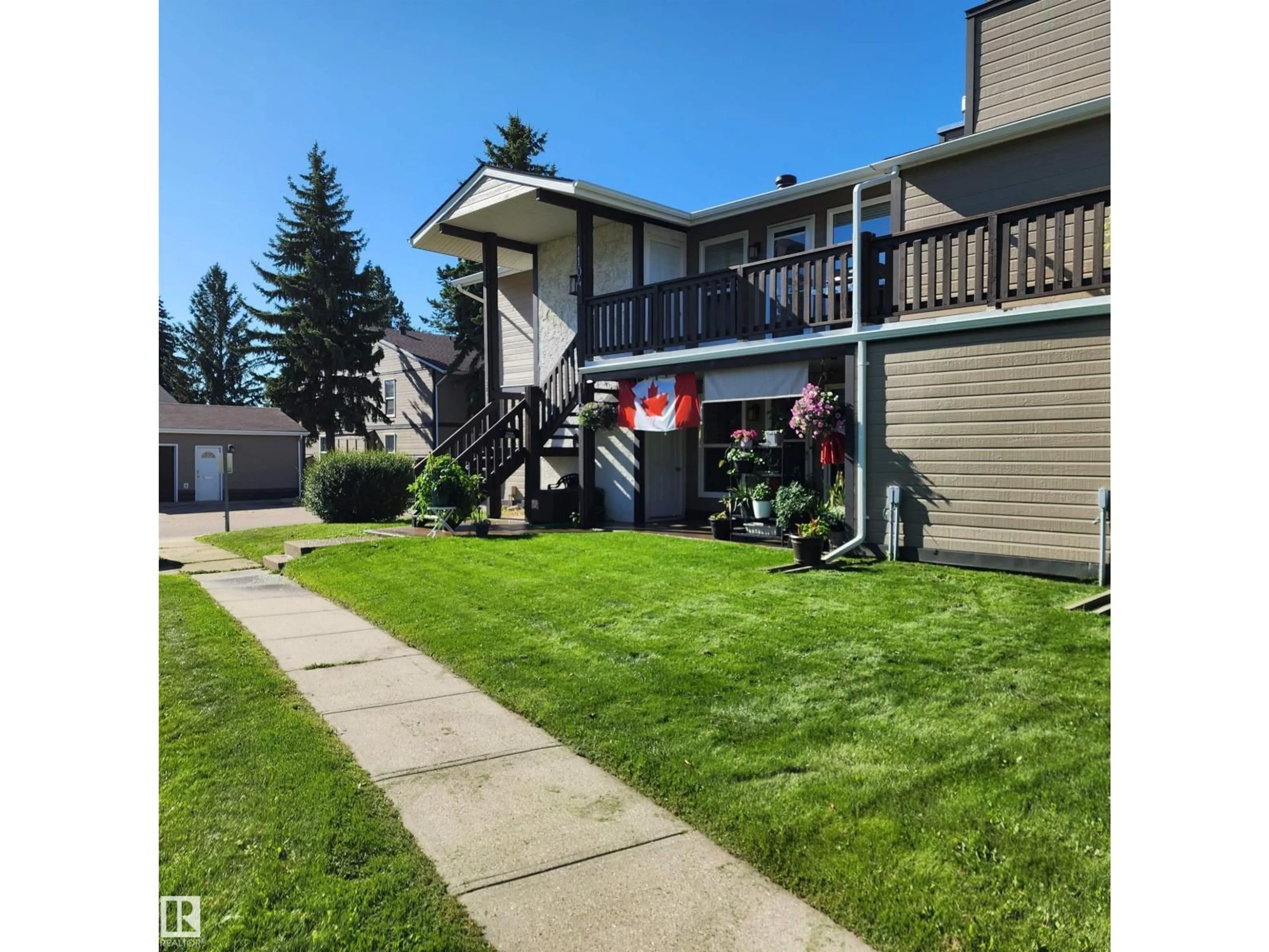 Patio, unknown for 1102 SADDLEBACK RD, Edmonton Alberta T6J4Z4