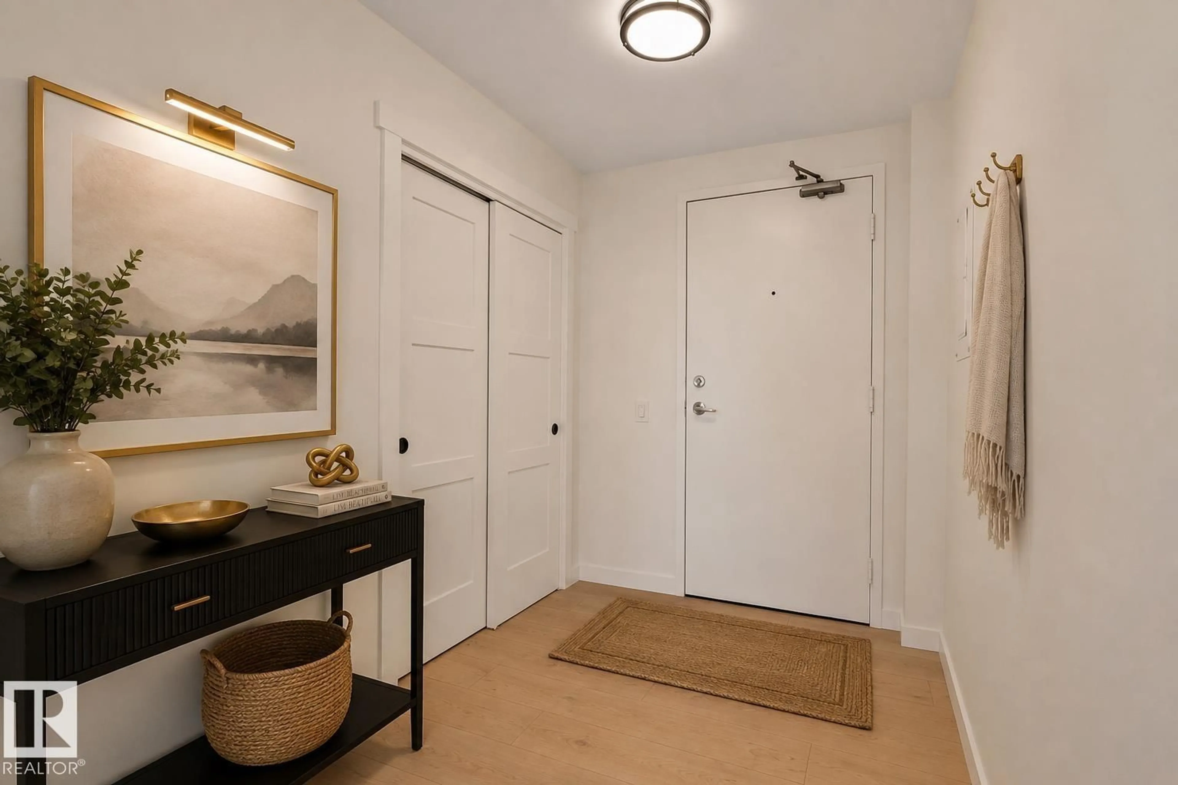 Indoor entryway for 1408 - 10125 109 ST NW, Edmonton Alberta T5J3P1