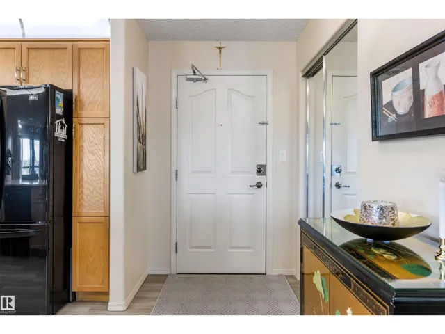233 SUDER GREENS DR, Edmonton 3