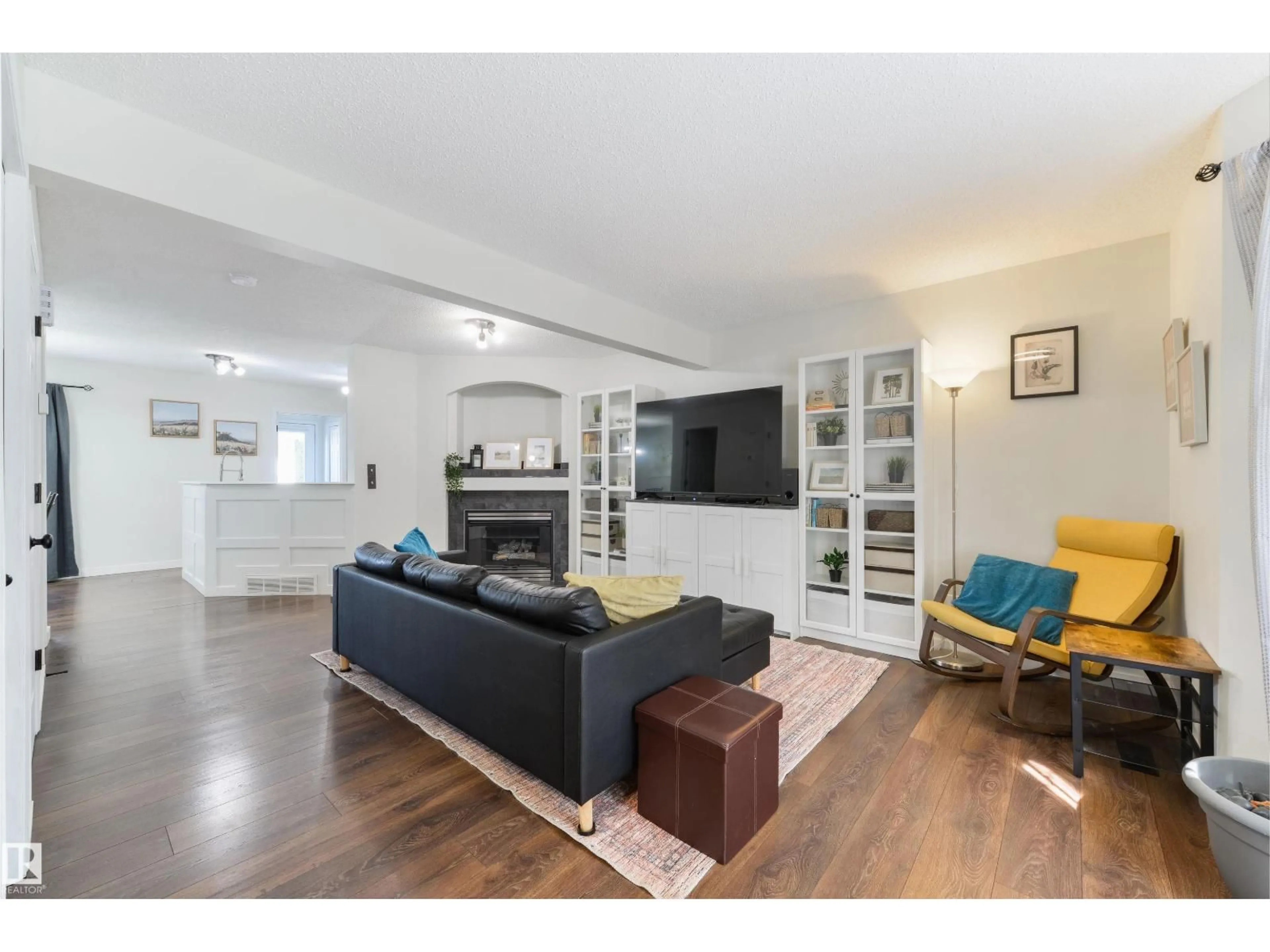 Living room with furniture, unknown for 4790 TERWILLEGAR CM, Edmonton Alberta T6R3H7