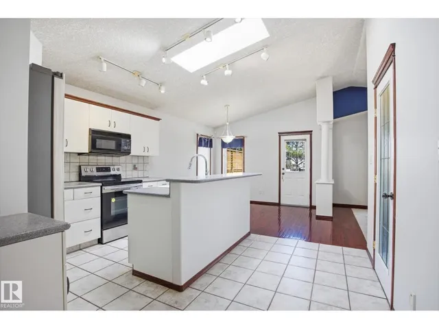 NW - 11413 118 ST, Edmonton 4