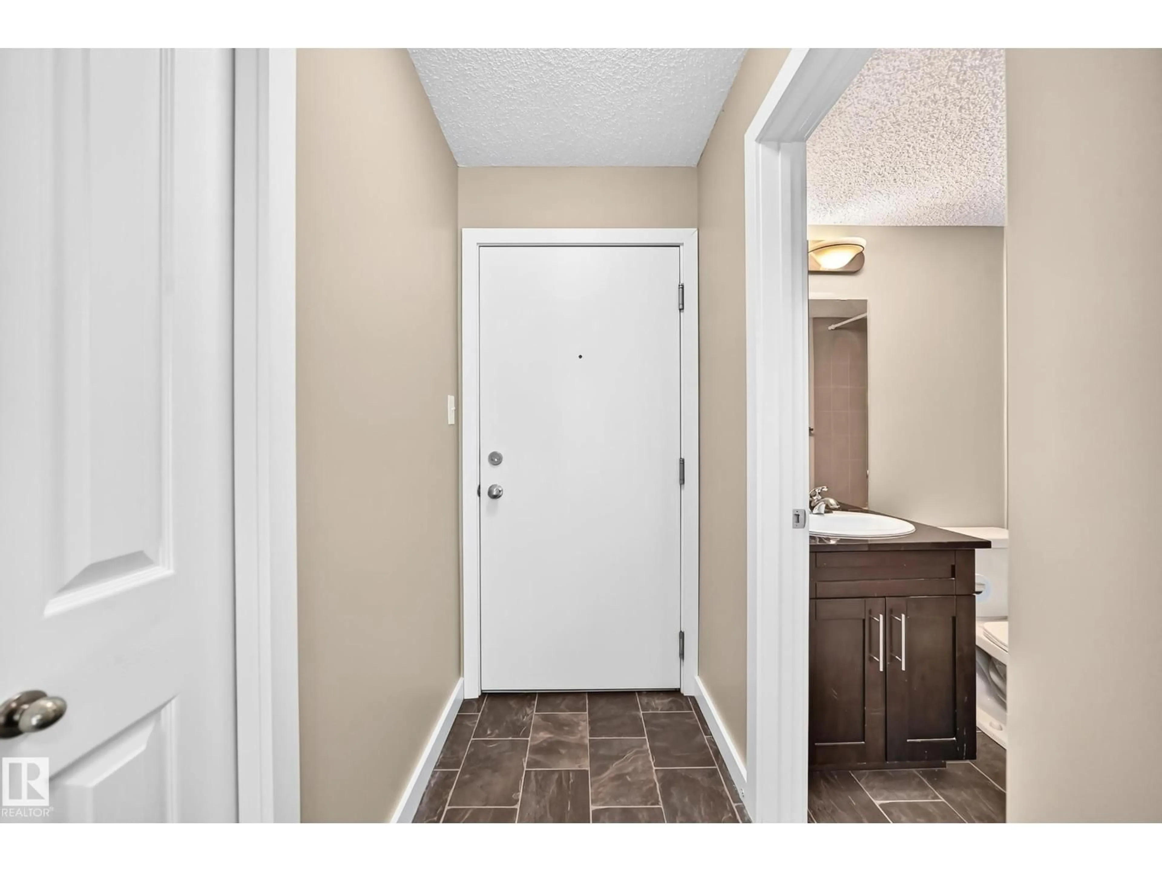 Indoor entryway for #109 - 1070 MCCONACHIE BV, Edmonton Alberta T5Y0X1