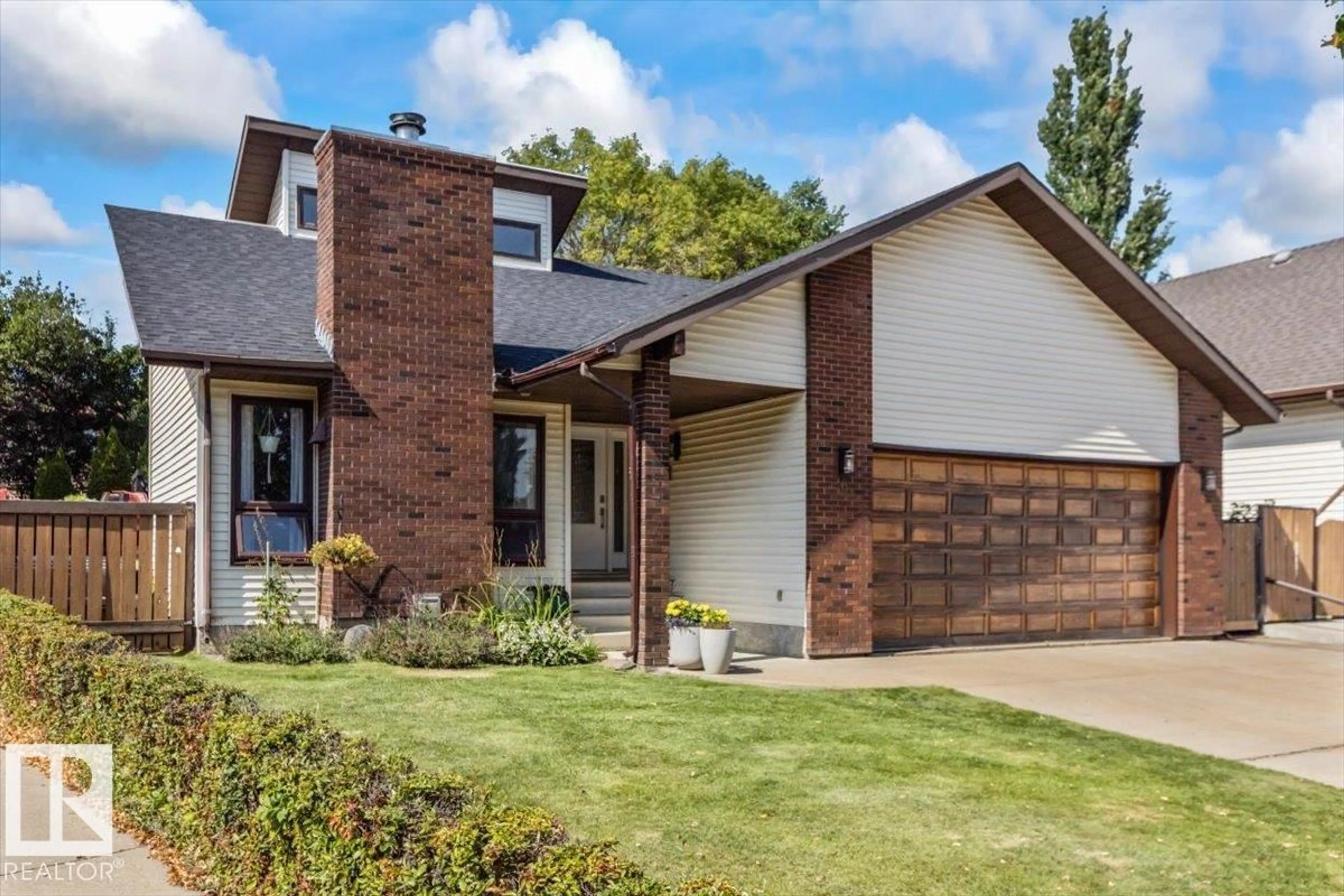 Home with brick exterior material, street for 6 LAIRD PL, St. Albert Alberta T8N4N4
