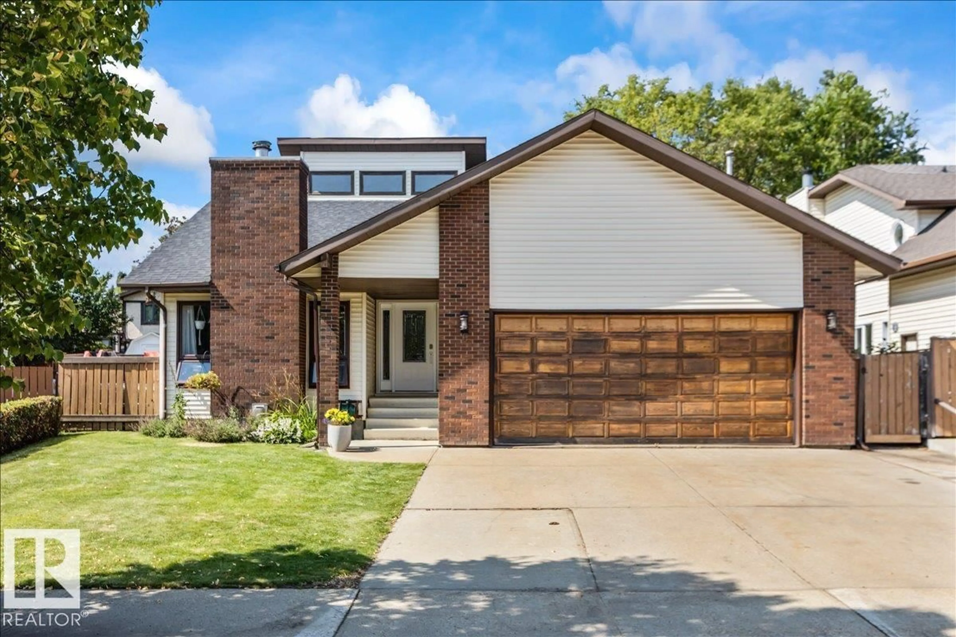Home with brick exterior material, street for 6 LAIRD PL, St. Albert Alberta T8N4N4